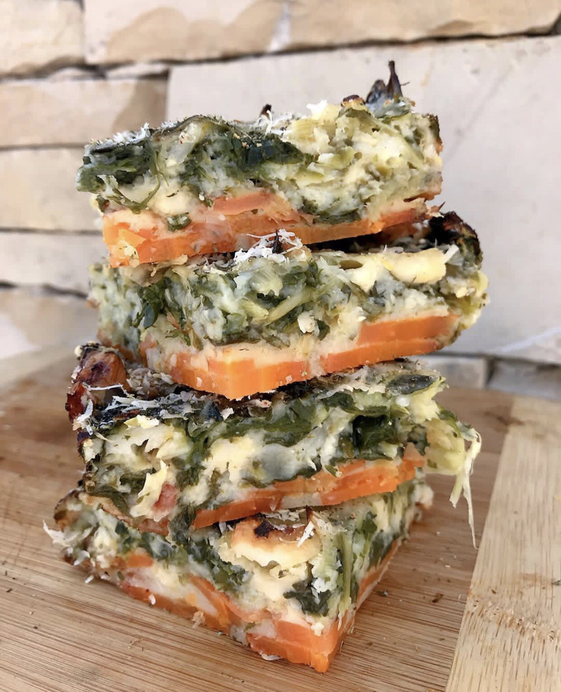 La masa de la tarta está hacha a base de zanahorias y libre de gluten