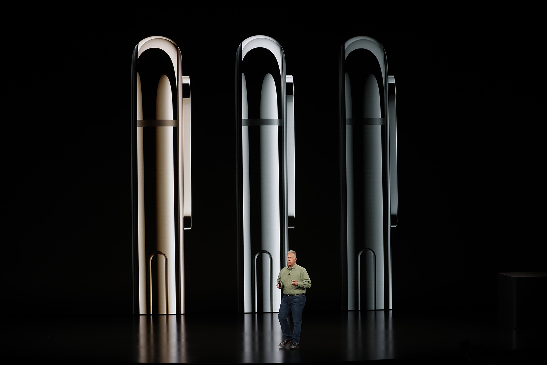 Philip W. Schiller, vice president senior de Apple, presentó los iPhone XS, XS Max y Xr (Reuters)