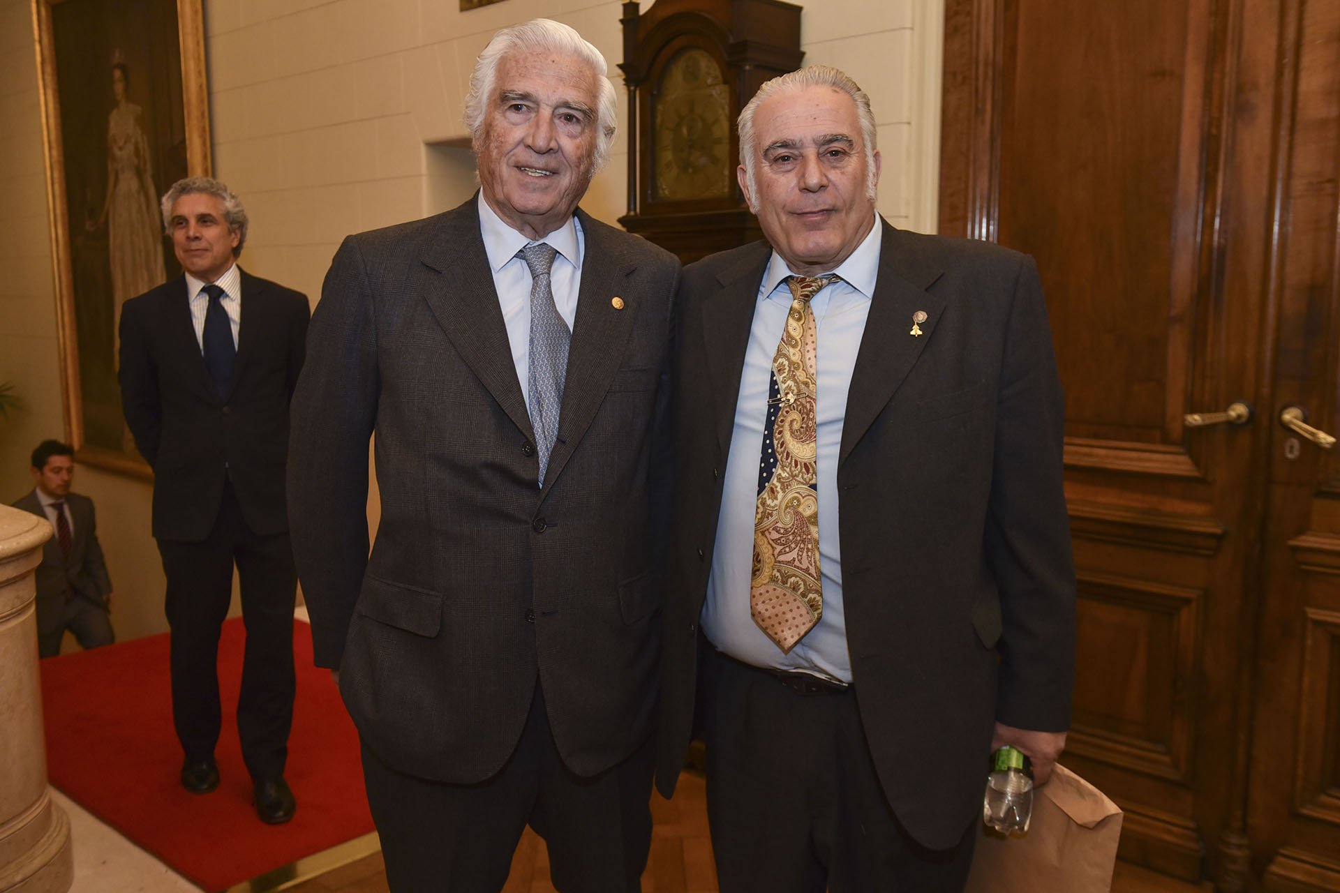 Luciano Miguens, distinguido en la disciplina Dirigentes Empresarios, y Oscar Camargo
