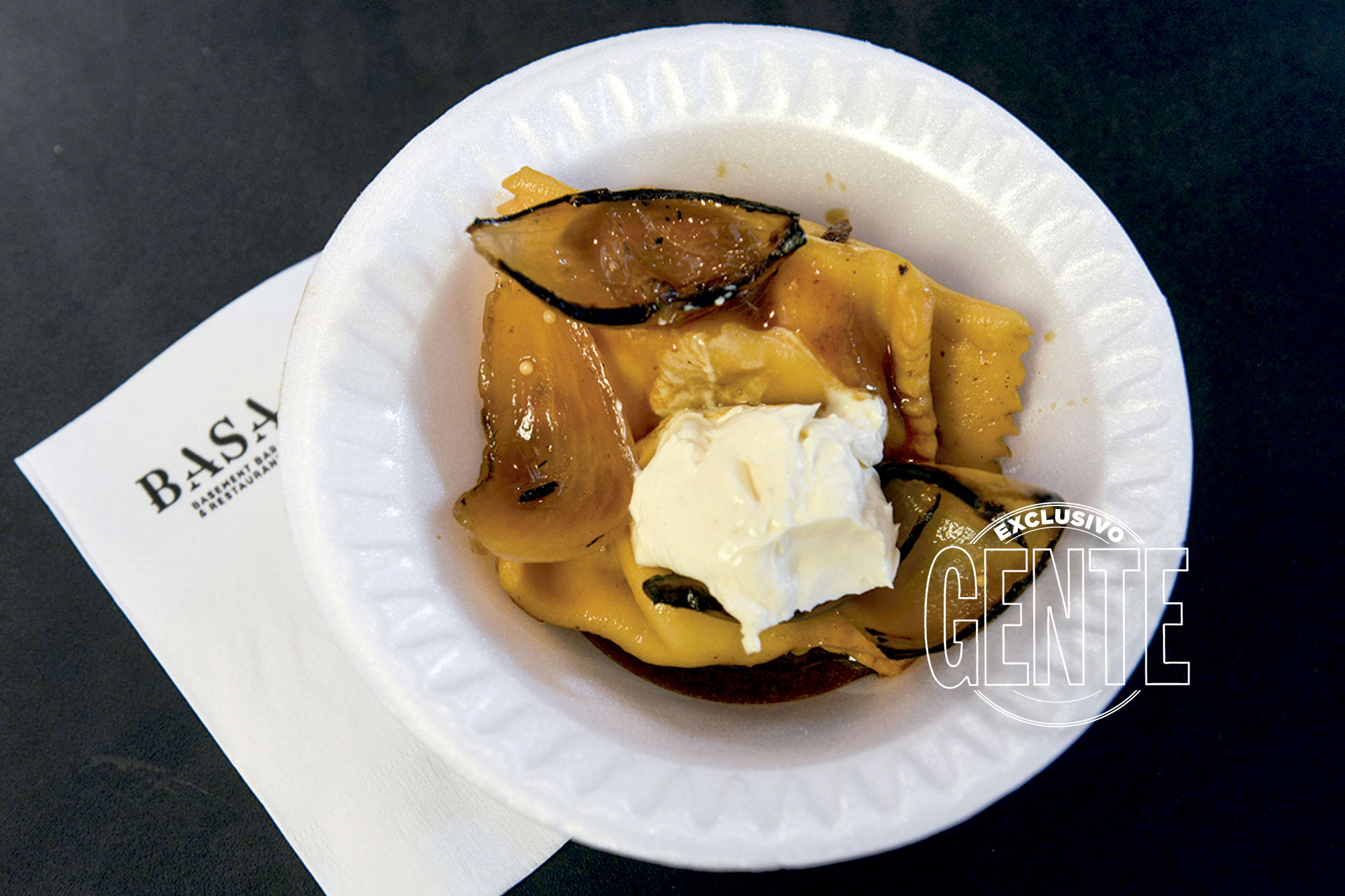 Basa. Agnolotti de cordero braseado con su jugo y mascarpone.
