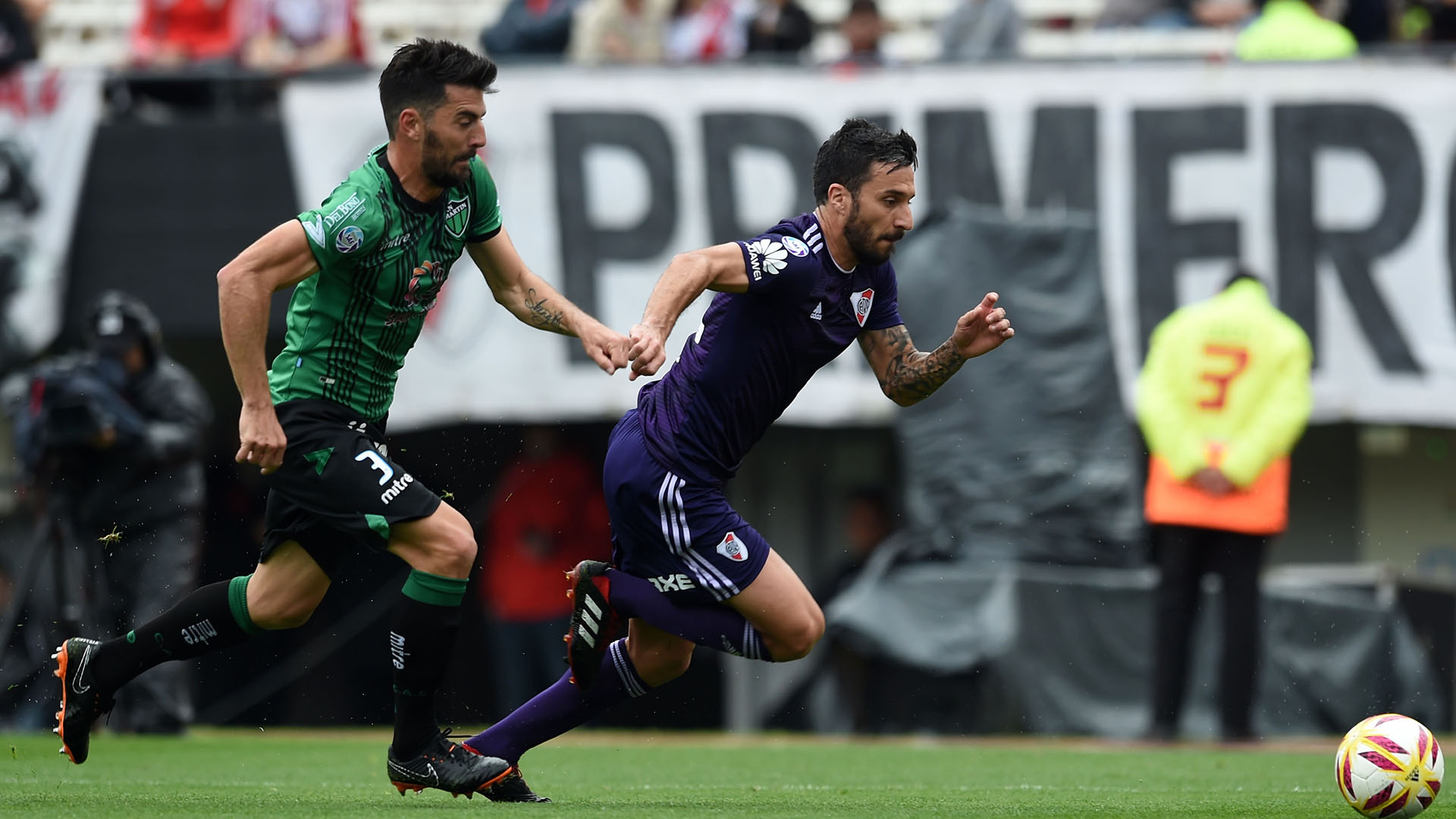 La máxima goleada fue en 2018, River venció 4-1 a San Martín en el Monumental. 