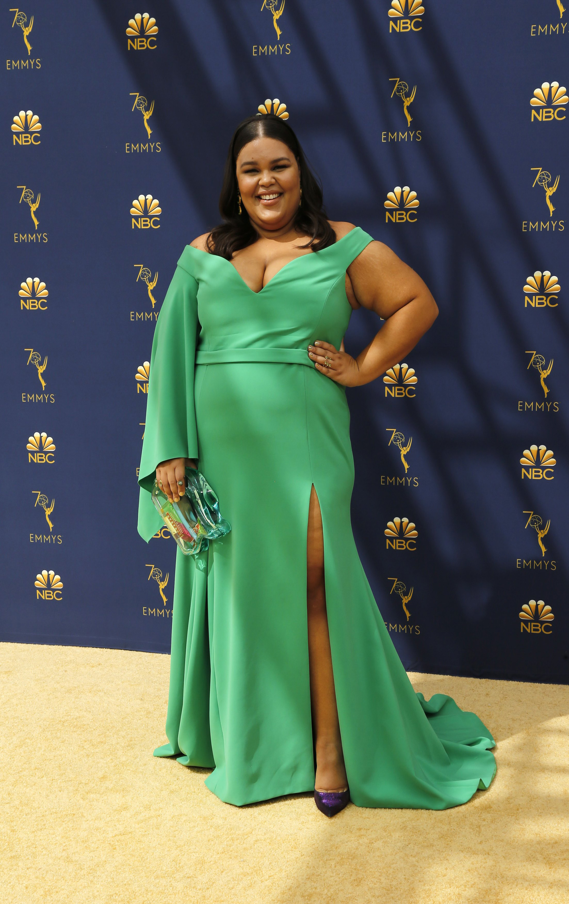 Britney Young, parte del elenco de Glow, la serie de luchadoras de Netflix nominada a mejor comedia
