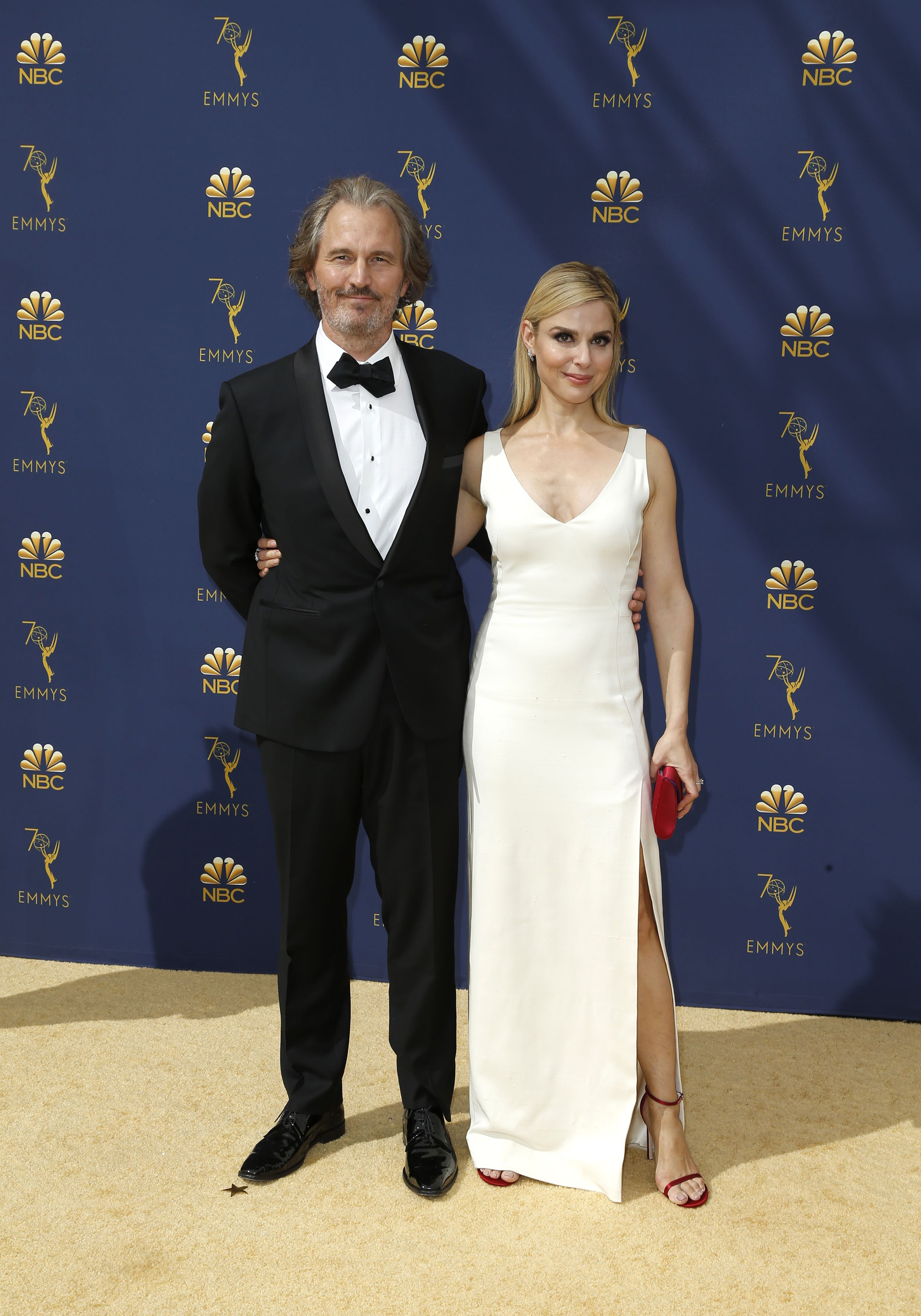 Peter Thum y Cara Buono, una apuesta clásica de gala