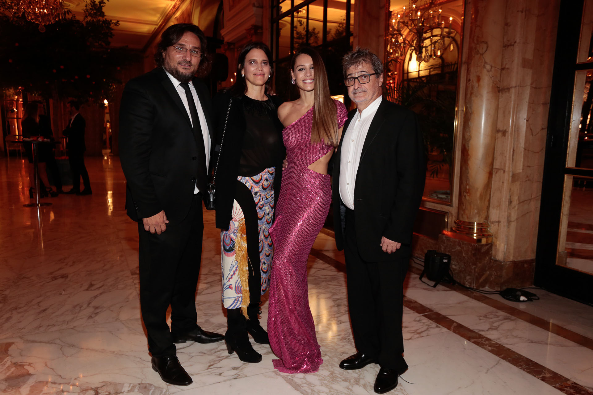 Los dueños del canal KZO, Martín Kweller y Eduardo Cohen, junto a Carolina “Pampita” Ardohain, una de las principales figuras de ese canal