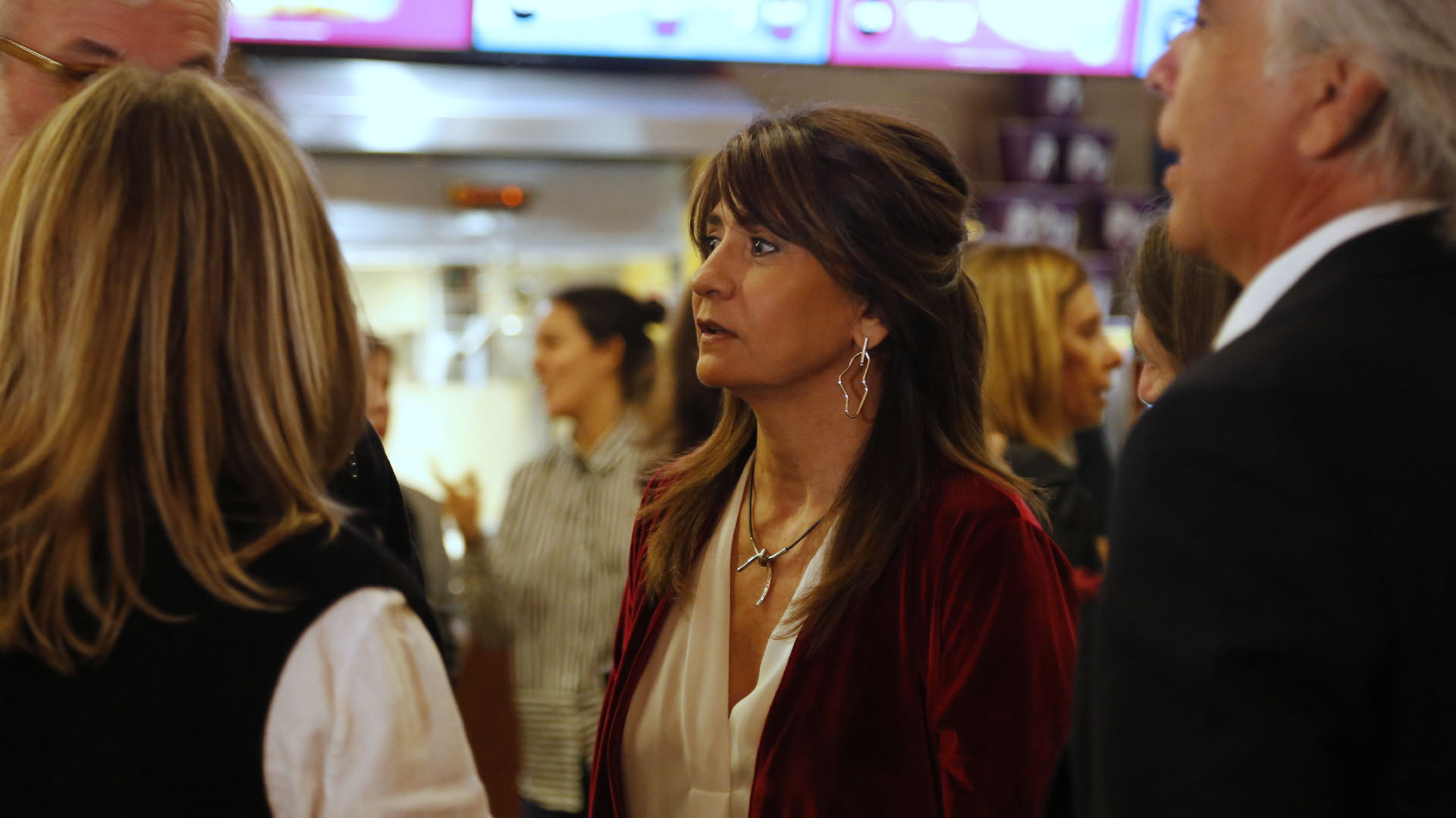 Ivonne Bordeu en el estreno de la película de su hija Agustina. La directora de “Soledad” tiene tres hermanos, Gimena y Francisco Macri, (del matrimonio entre Ivonne Bordeu y Mauricio Macri), y Antonia, la hija del presidente y Juliana Awada