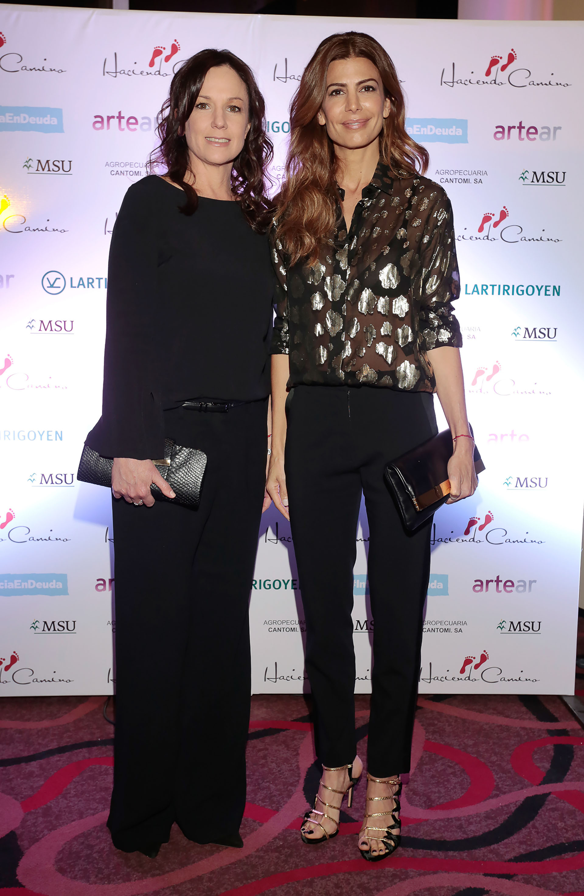 Carolina Stanley y Juliana Awada. En estos años de trabajo, Haciendo Camino acompañó a 8.500 familias; evaluó nutricionalmente a 17 mil niños, de los cuales 4500 recibieron tratamiento; atendió 14 mil consultas médicas; promovió los cuidados para 1700 mujeres embarazadas; albergó a 600 niños en sus hogares y capacitó a 1070 madres en oficios