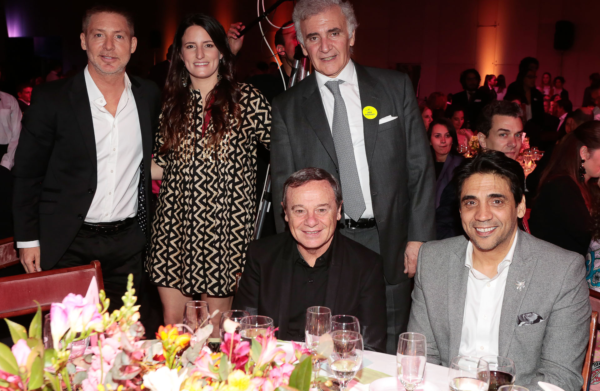Catalina Hornos junto a Adrián Suar, Alejandro Pérez Chada, Pablo Codevila y Eduardo “Coco” Fernández
