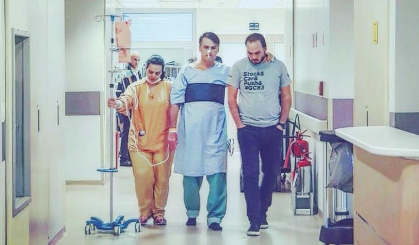 Jair Bolsonaro se sigue recuperando luego de ser apuñalado durante un mitin
