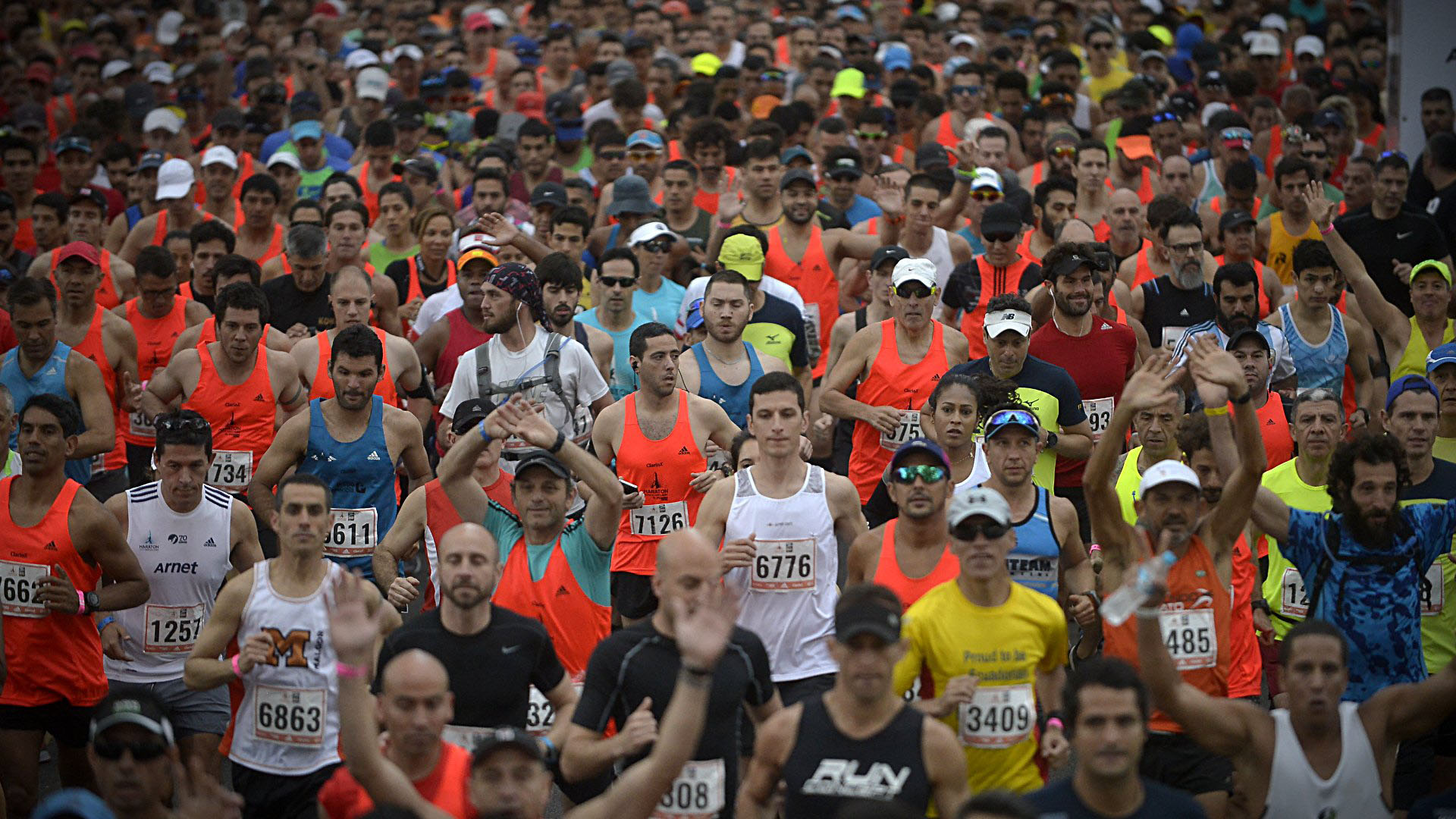 Tanto corredores como quienes los estuvieron alentándolos y el resto del público que se acercó para disfrutar de las acciones, no se perdieron la oportunidad de registrar el momento con sus cámaras y sacarse fotos