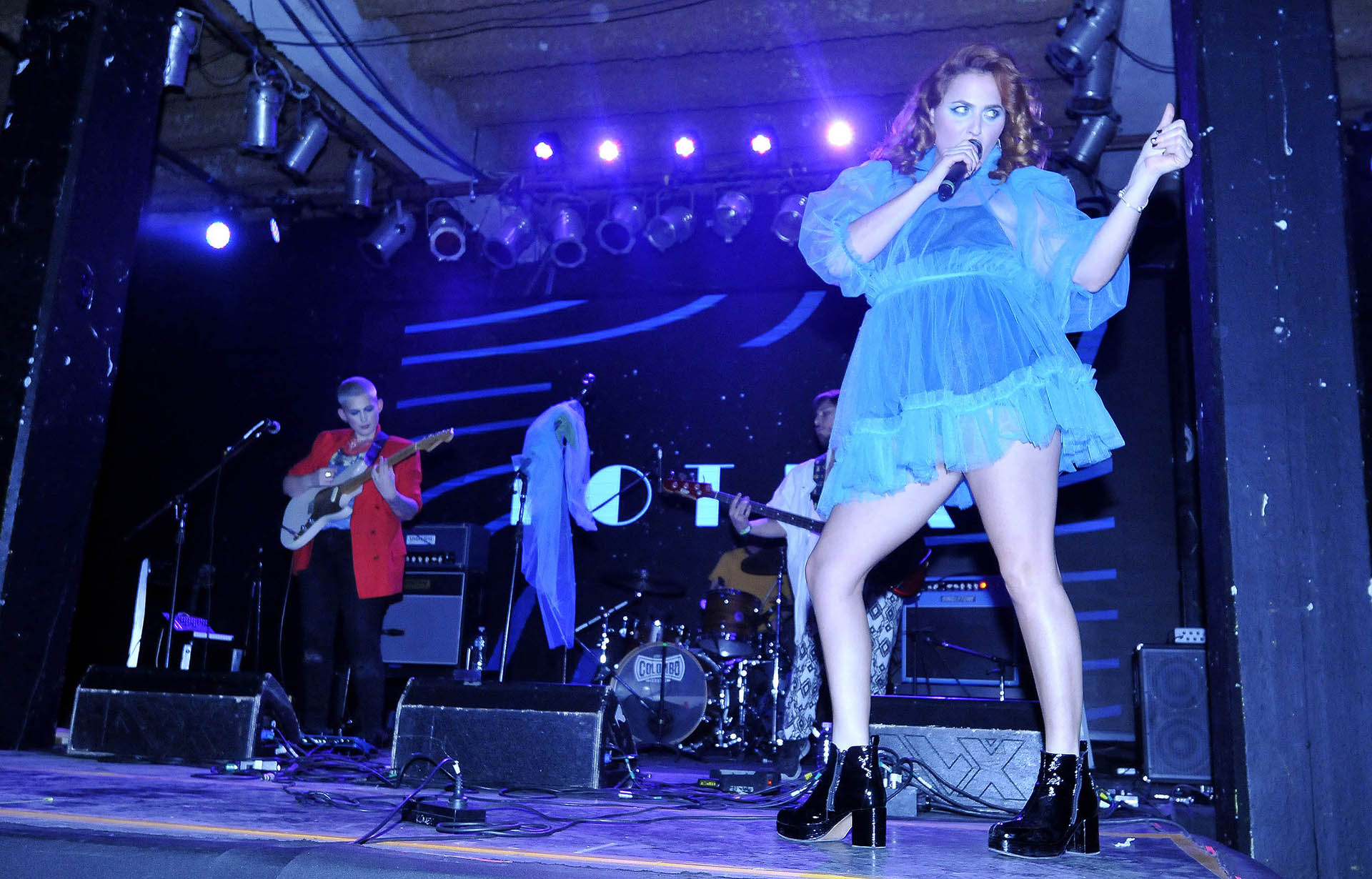 Sofía Vitola bailó y cantó sobre el escenario del Centro Cultural Konex (Veronica Guerman)