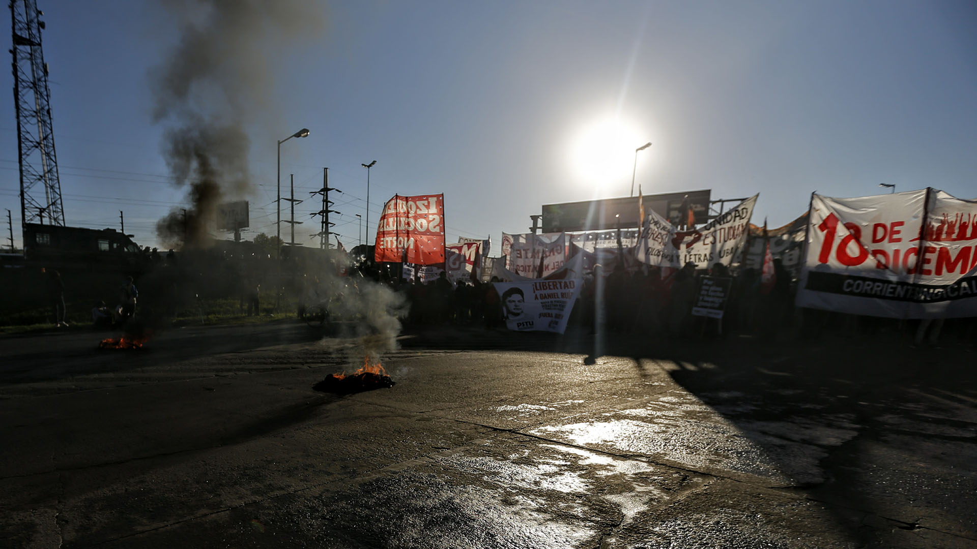 Partidos de izquierda convocaron a cortar distintos accesos: en esta foto, Panamericana y 197