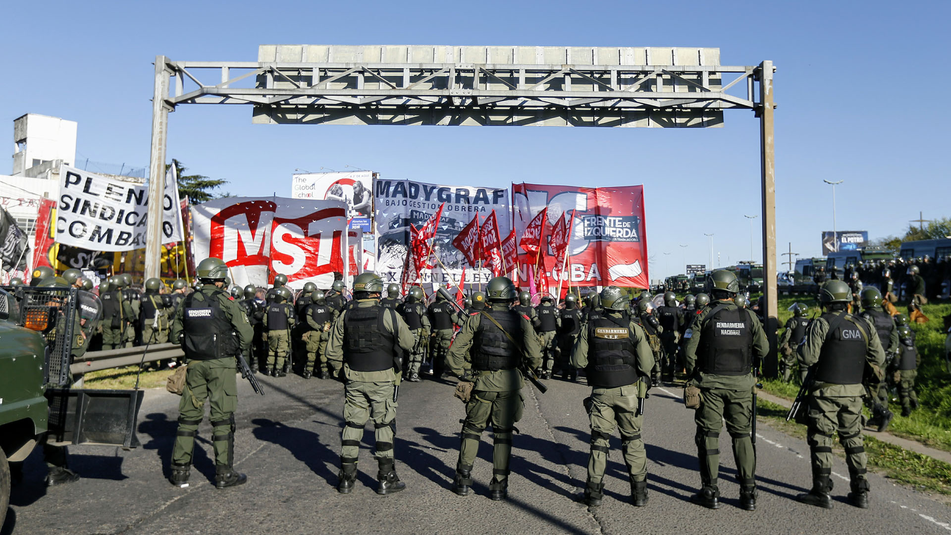 Partidos de izquierda convocaron a cortar distintos accesos: en esta foto, Panamericana y 197