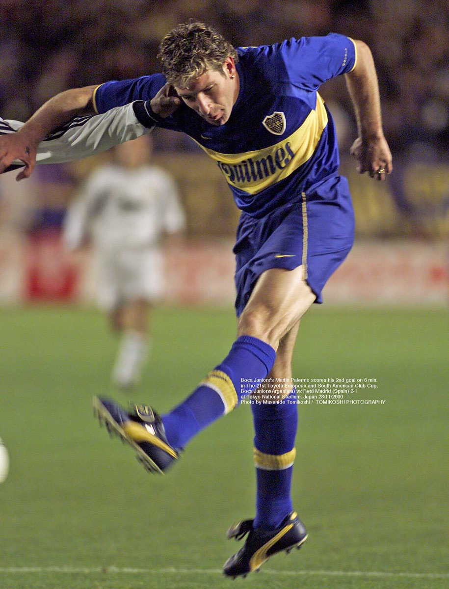 Martín Palermo le marcó dos goles a Real Madrid (Photo by Masahide Tomikoshi / TOMIKOSHI PHOTOGRAPHY @tphoto2005)