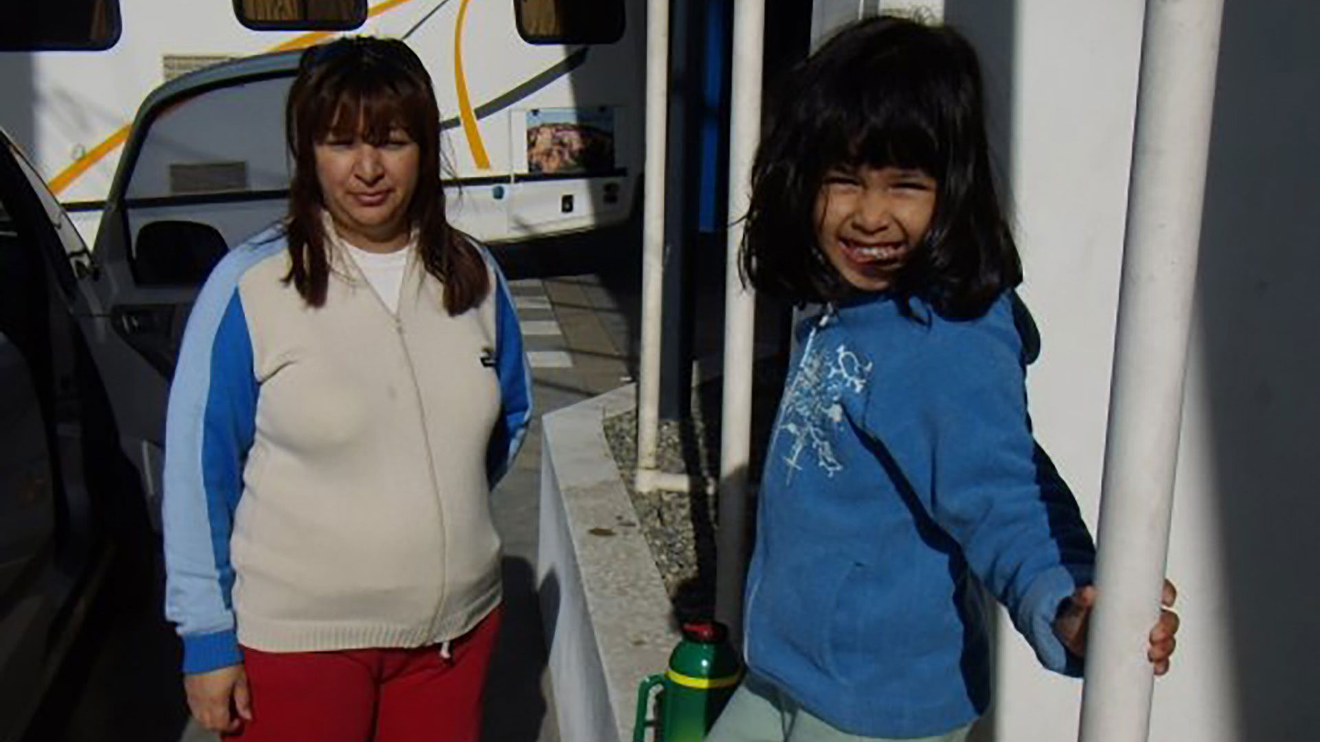 Esta es la última foto que le sacaron a Sofía. Fue en la estación de servicio, antes de ir al camping