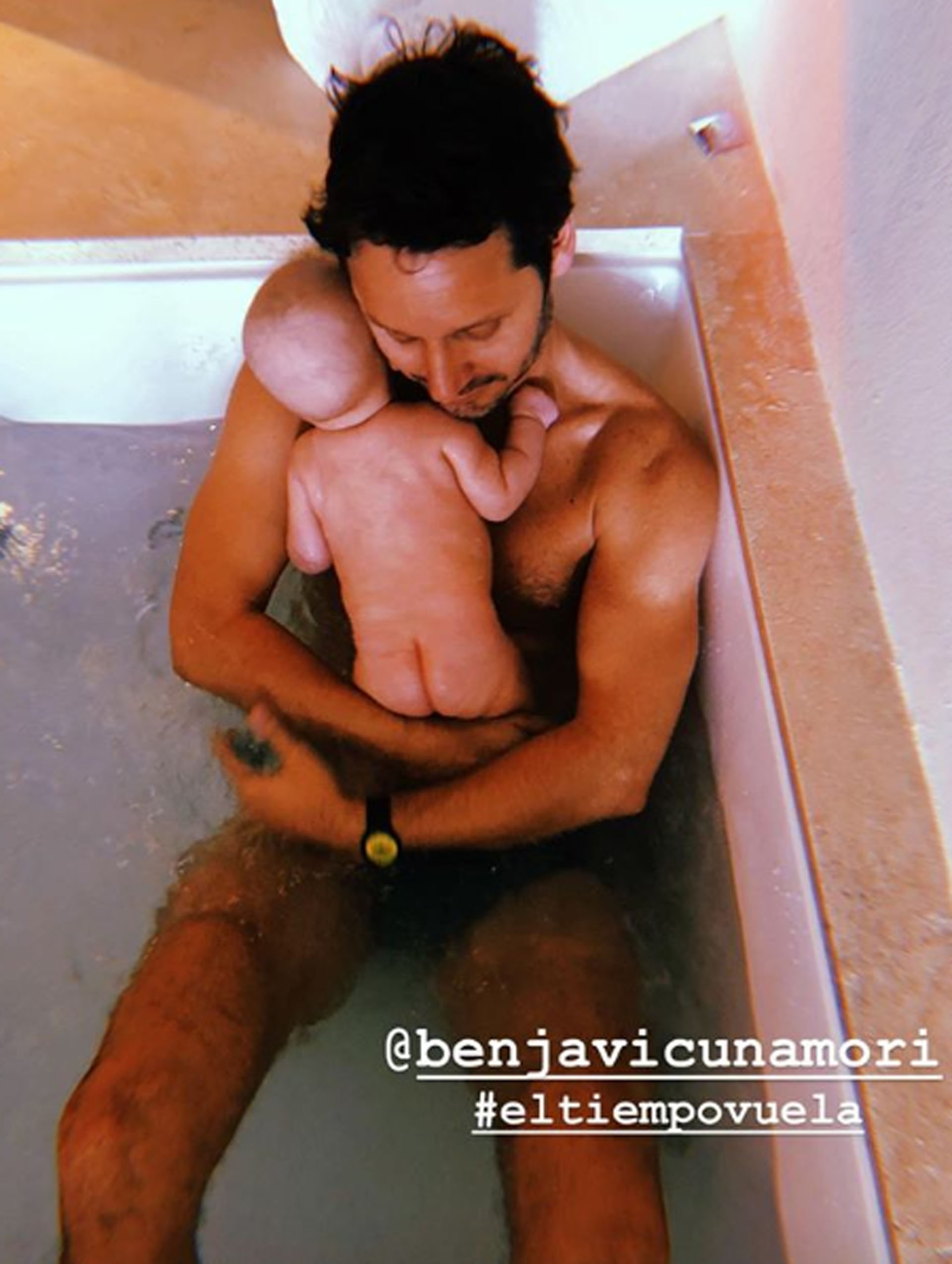 Magnolia con su papá (Instagram de la China Suárez)