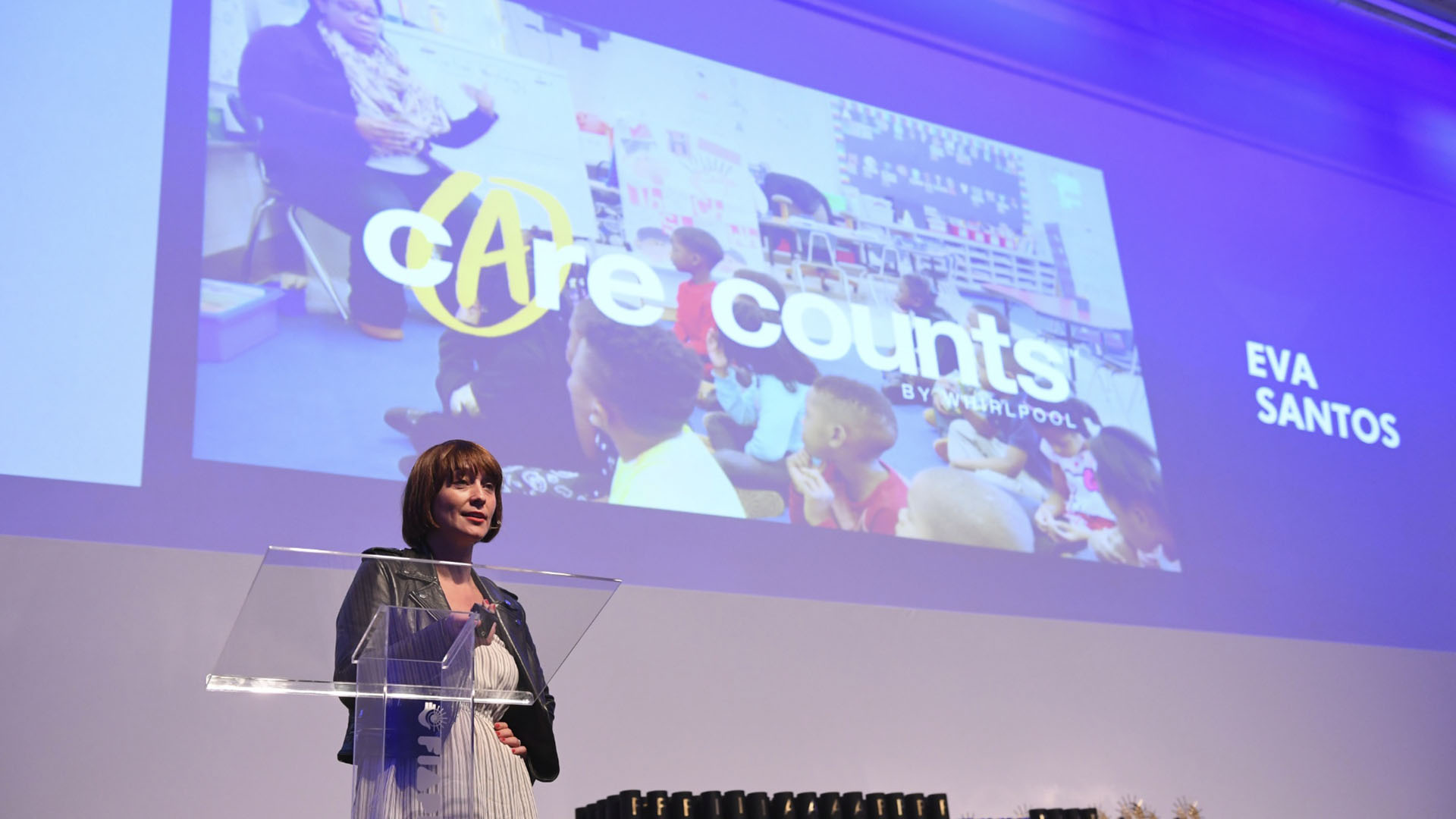 Ante los presentes que concurrieron al último día del Festival Iberoamericano de la Publicidad agregó: “No hay que perder la libertad de pensar”.