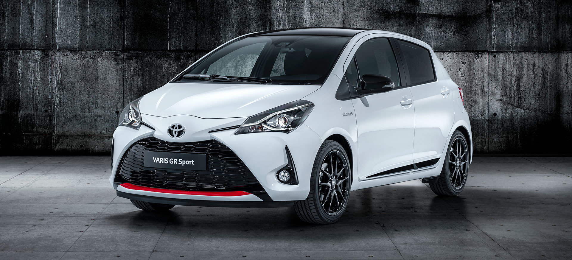 El Toyota Yaris GR Sport combina la eficiencia de un utilitario, la audacia de un deportivo y la tecnología híbrida