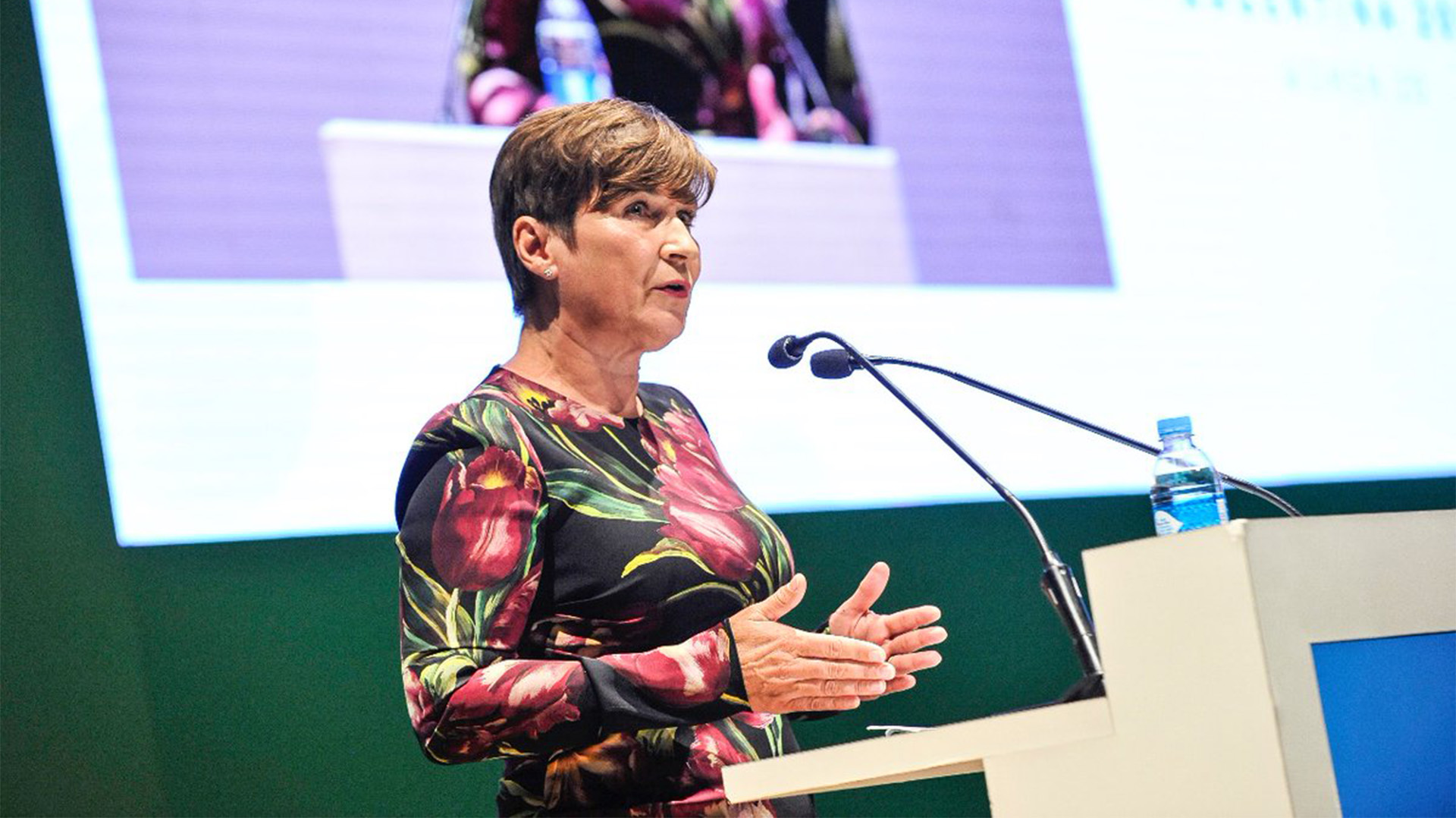Lilianne Ploumen, Ministra de Comercio Exterior y Cooperación para el Desarrollo