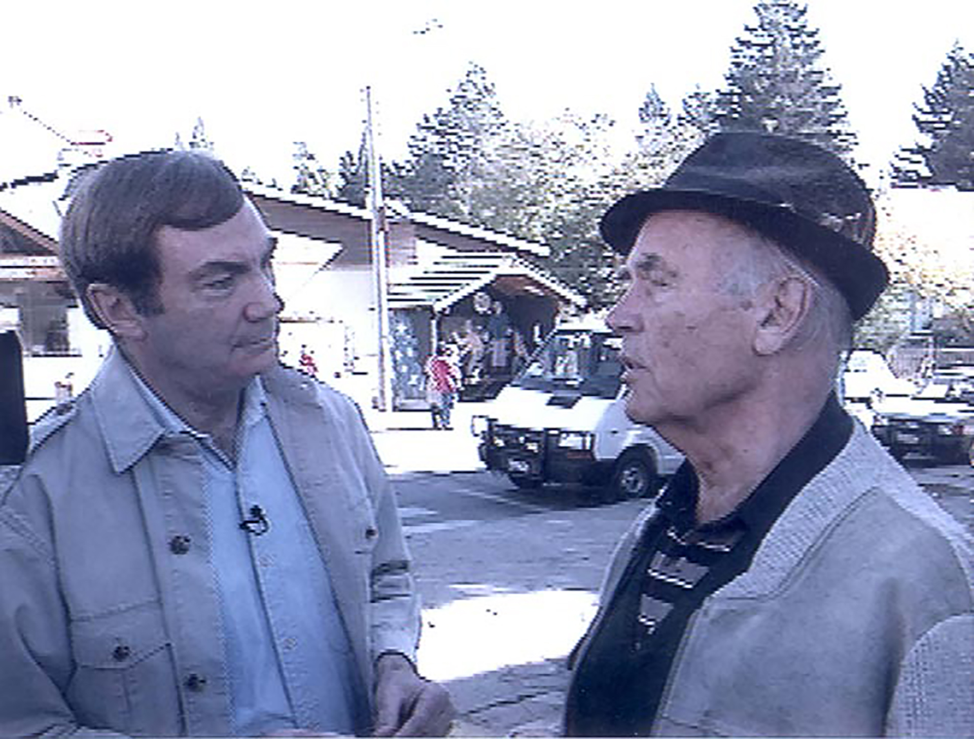 El periodista San Donaldson entrevista a Erich Priebke en Bariloche.