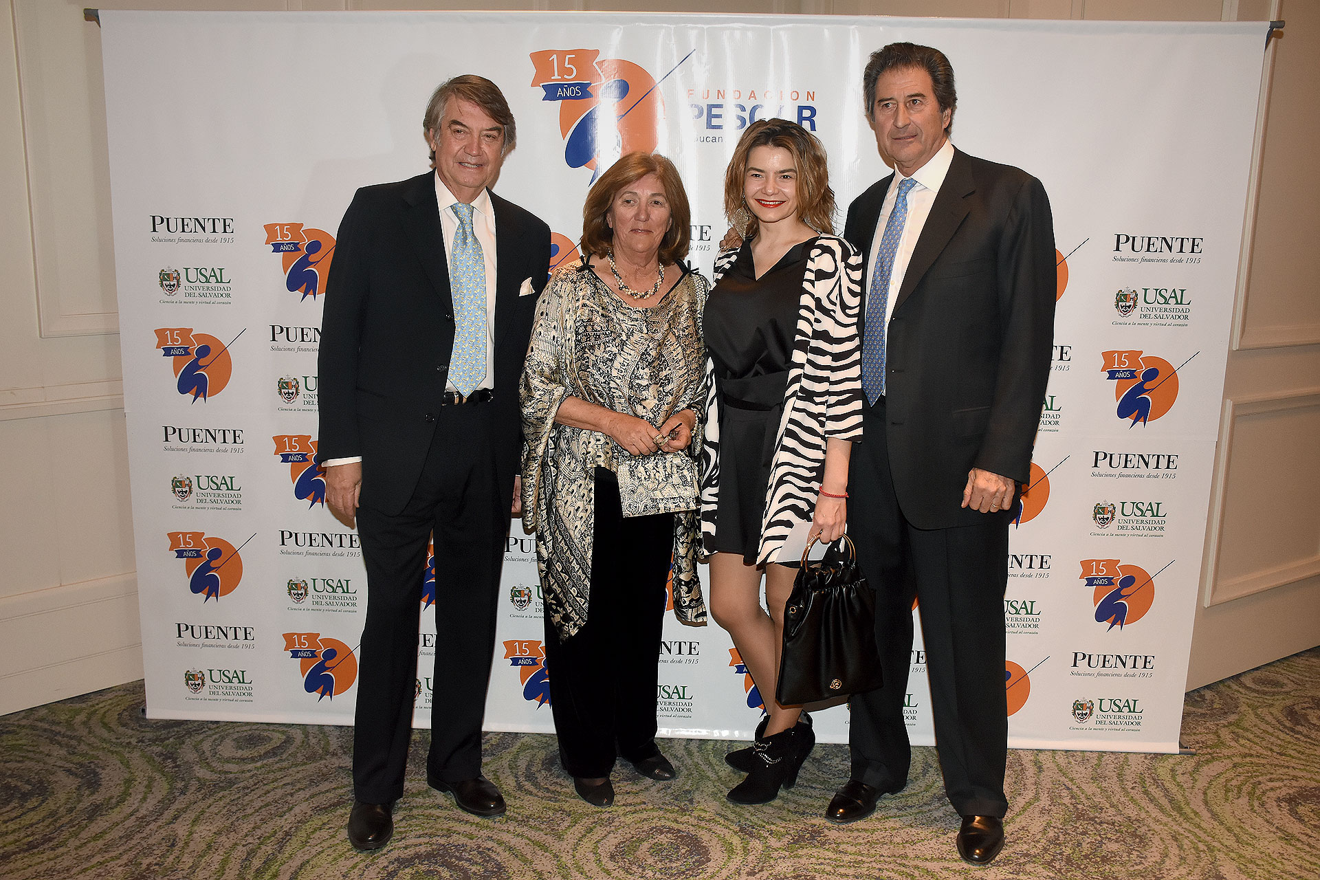La comisión directiva de la Fundación Pescar: Edgardo Palmero, Silvia Uranga y Eduardo Novillo Astrada junto a Myrna Polotnianka, gerente de Comunicación y Responsabilidad Corporativa de L’Oréal Argentina