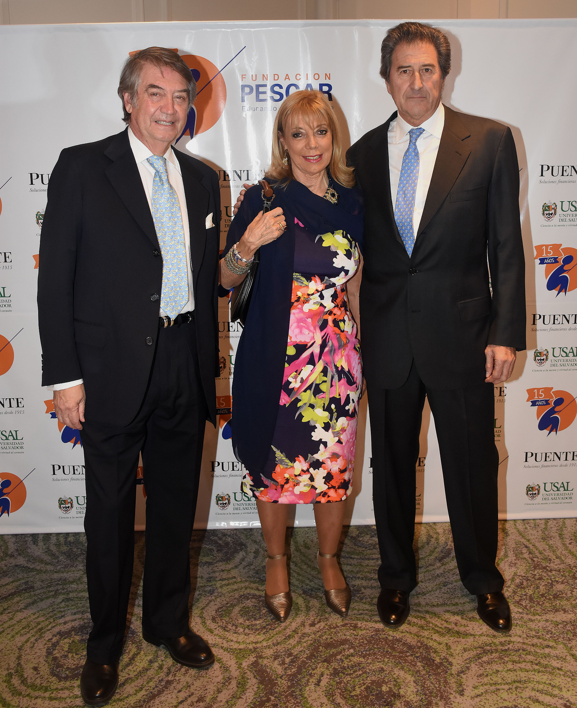Edgardo Palmero junto a Susana Finger, directora de Relaciones con la Comunidad, Sustentabilidad y Responsabilidad Social de la provincia de Buenos Aires, y Eduardo Novillo Astrada