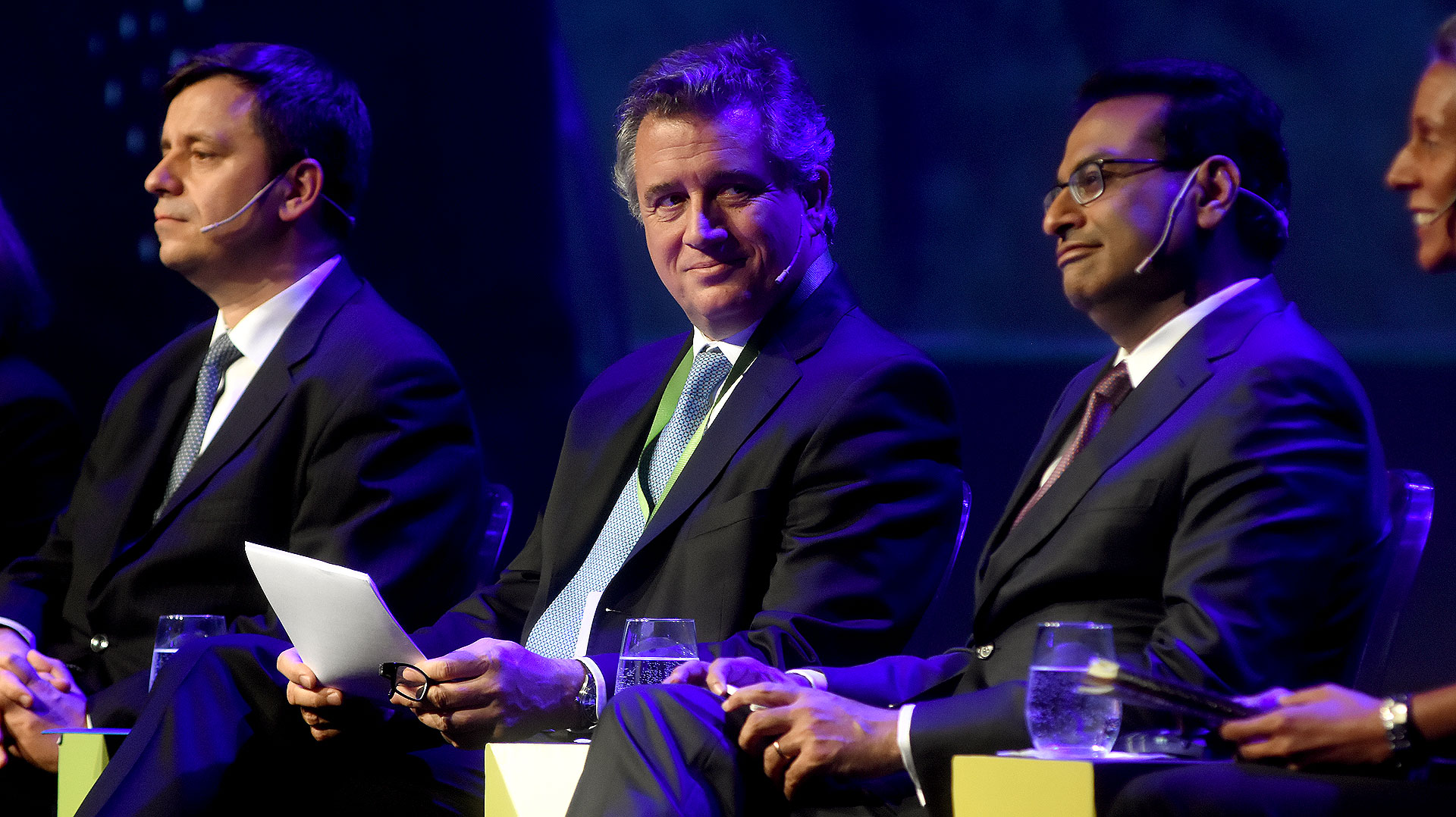 Luc Remont (Schneider Electric), Luis Miguel Etchevehere (secretario de Agroindustria) y Laxman Narasimhan (Pepsico) Foto: (Nicolás Stulberg)