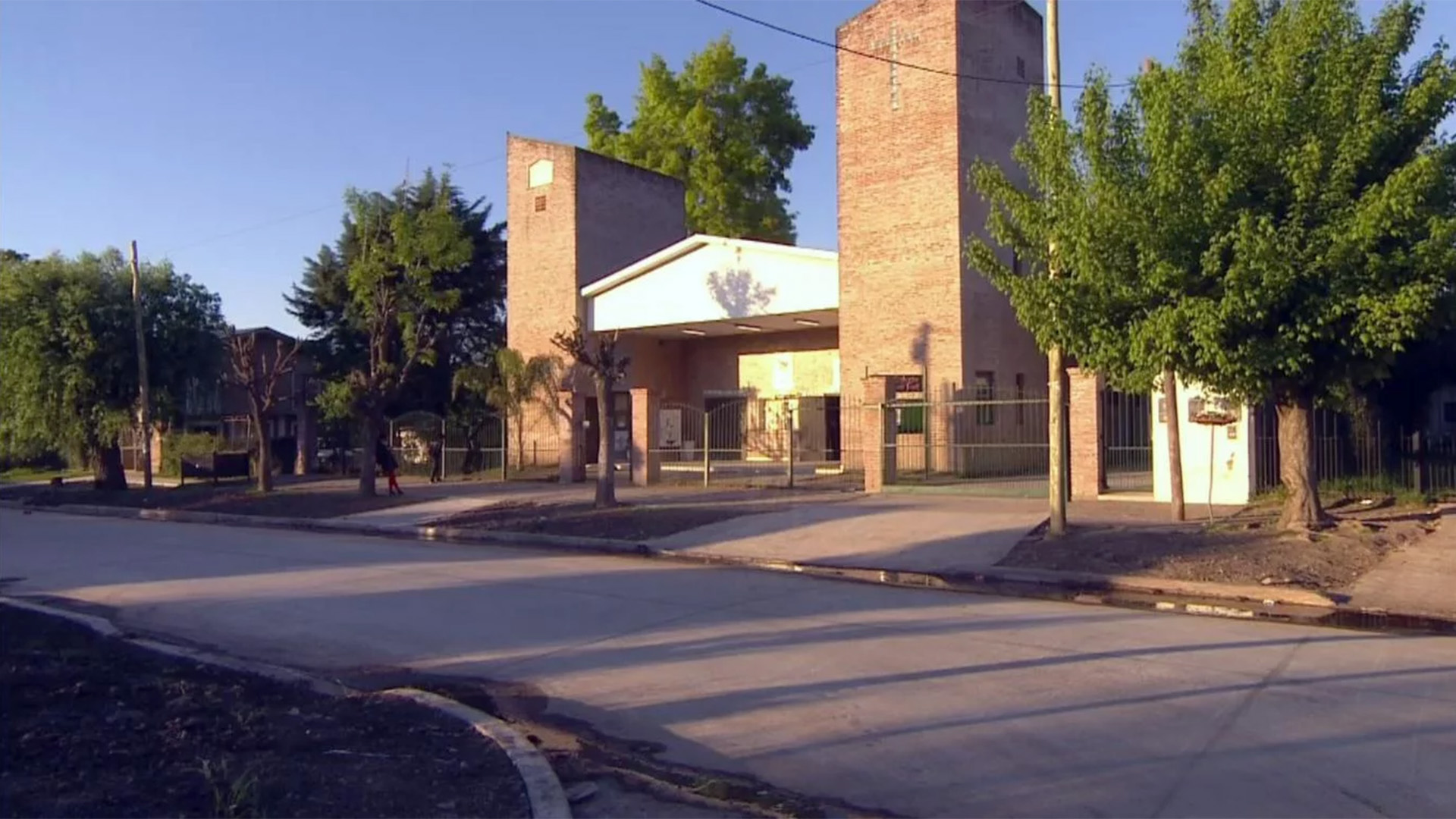 El colegio de la polémica