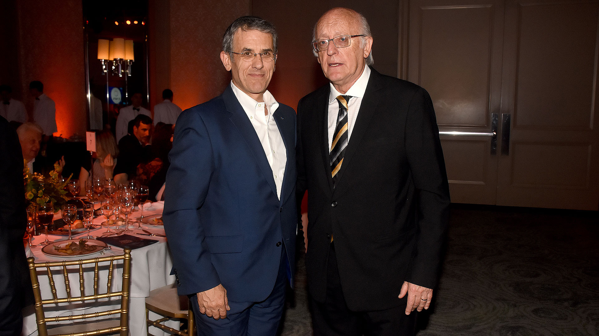 Agustín Zbar, presidente de la AMIA, y Alberto Indij, presidente de la DAIA