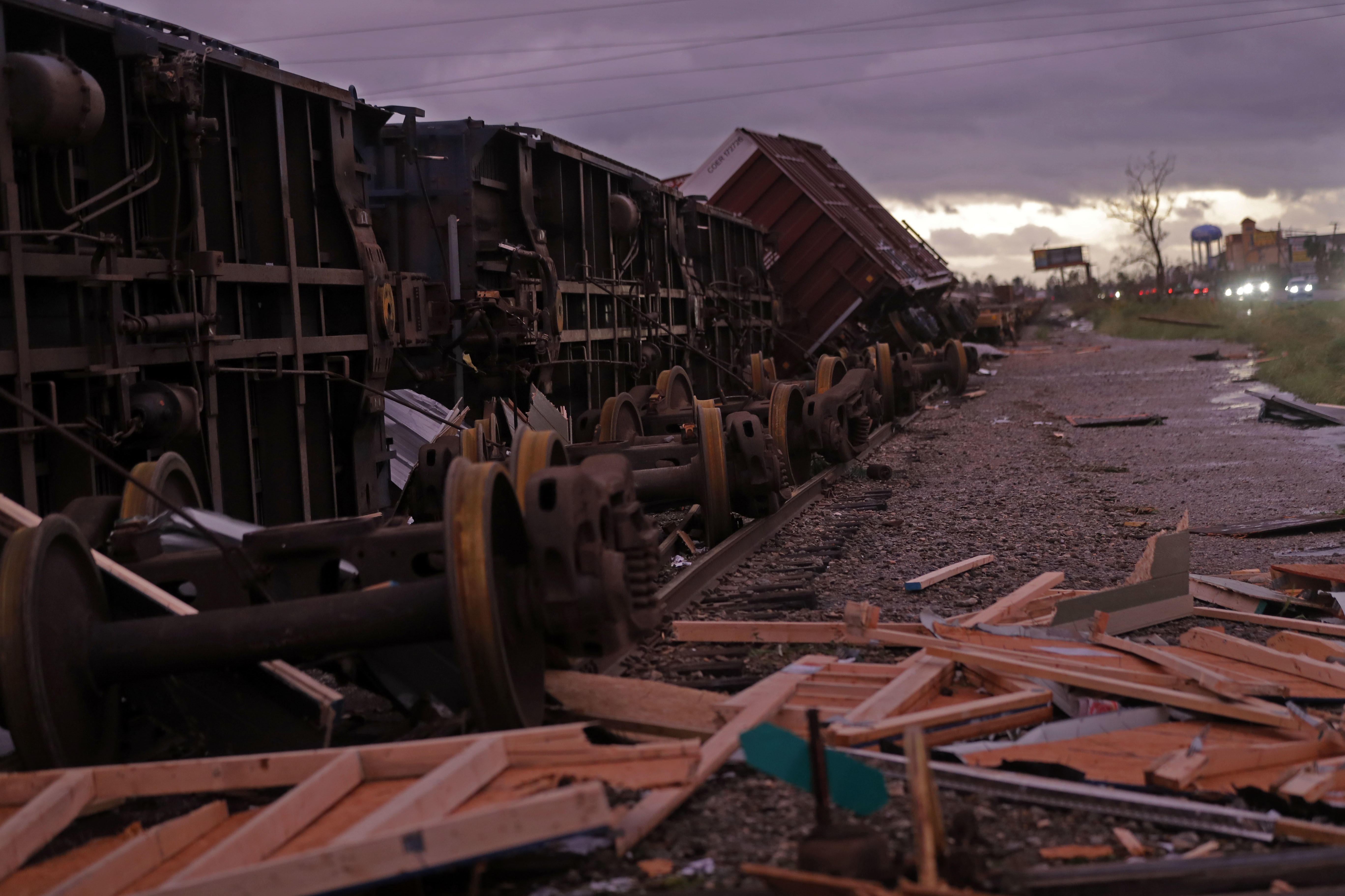 Un tren descarrilado en Panama City, en Florida (AP/Gerald Herbert)