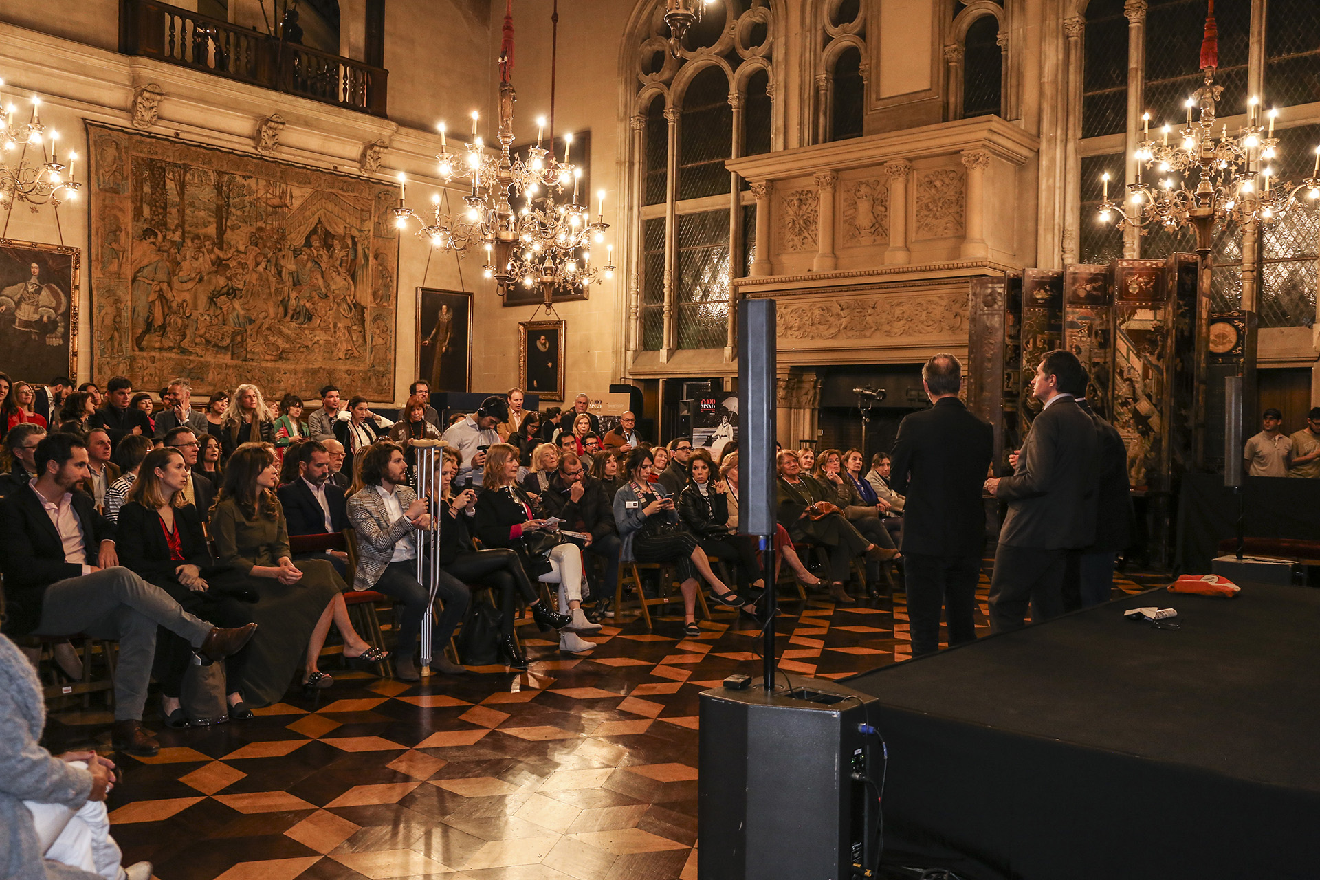 Buenos Aires fue seleccionada como la primera ciudad hispanoparlante para recibir la exposición global, con la que VIA (Valorización de la Innovación en el Diseño de Muebles) y el Instituto Francés, presentan la creatividad de su diseño y promueven, en todo el mundo, la industria francesa del mueble