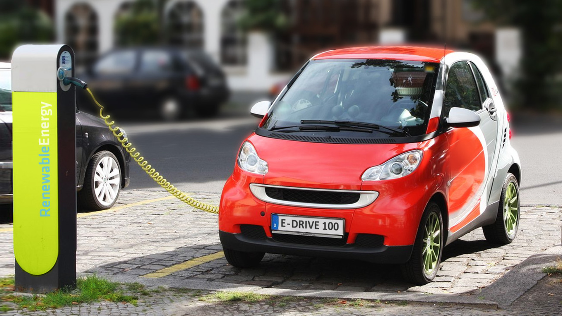 Los vehículos eléctricos e híbridos, que ya circulan por las calles, serán los protagonistas indiscutidos del transporte del futuro.