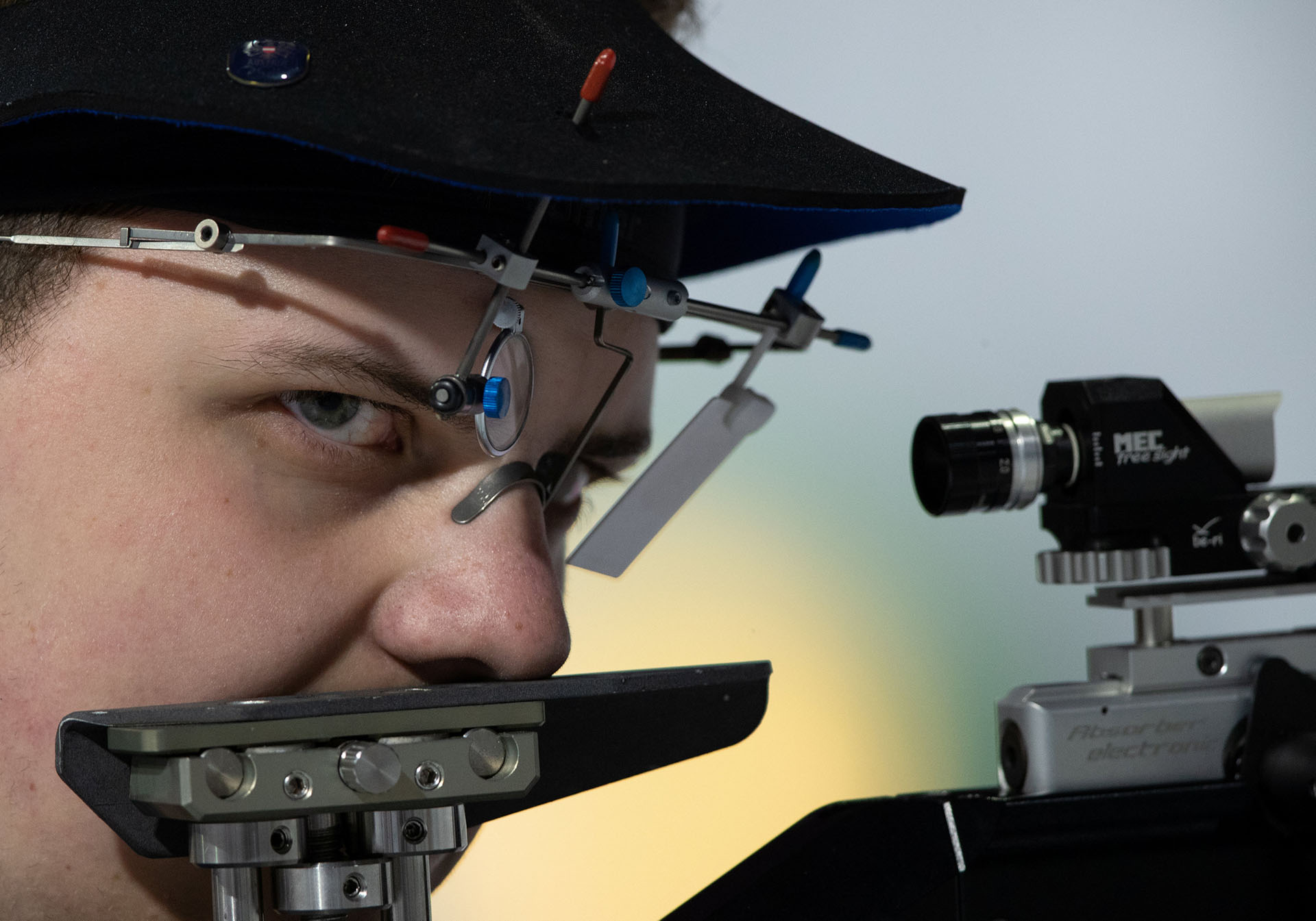 Mirada de acero para el austríaco Stefan Wadlegger en la competencia de tiro (Foto: Reuters)
