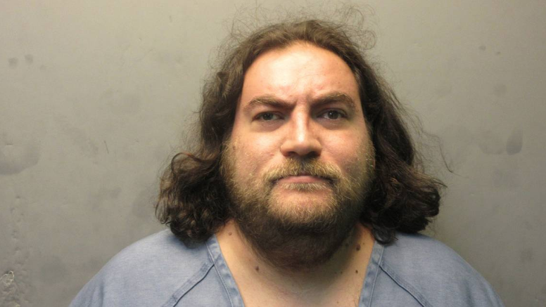Alex Joel Rodríguez fue arrestado y acusado de voyeurismo con video