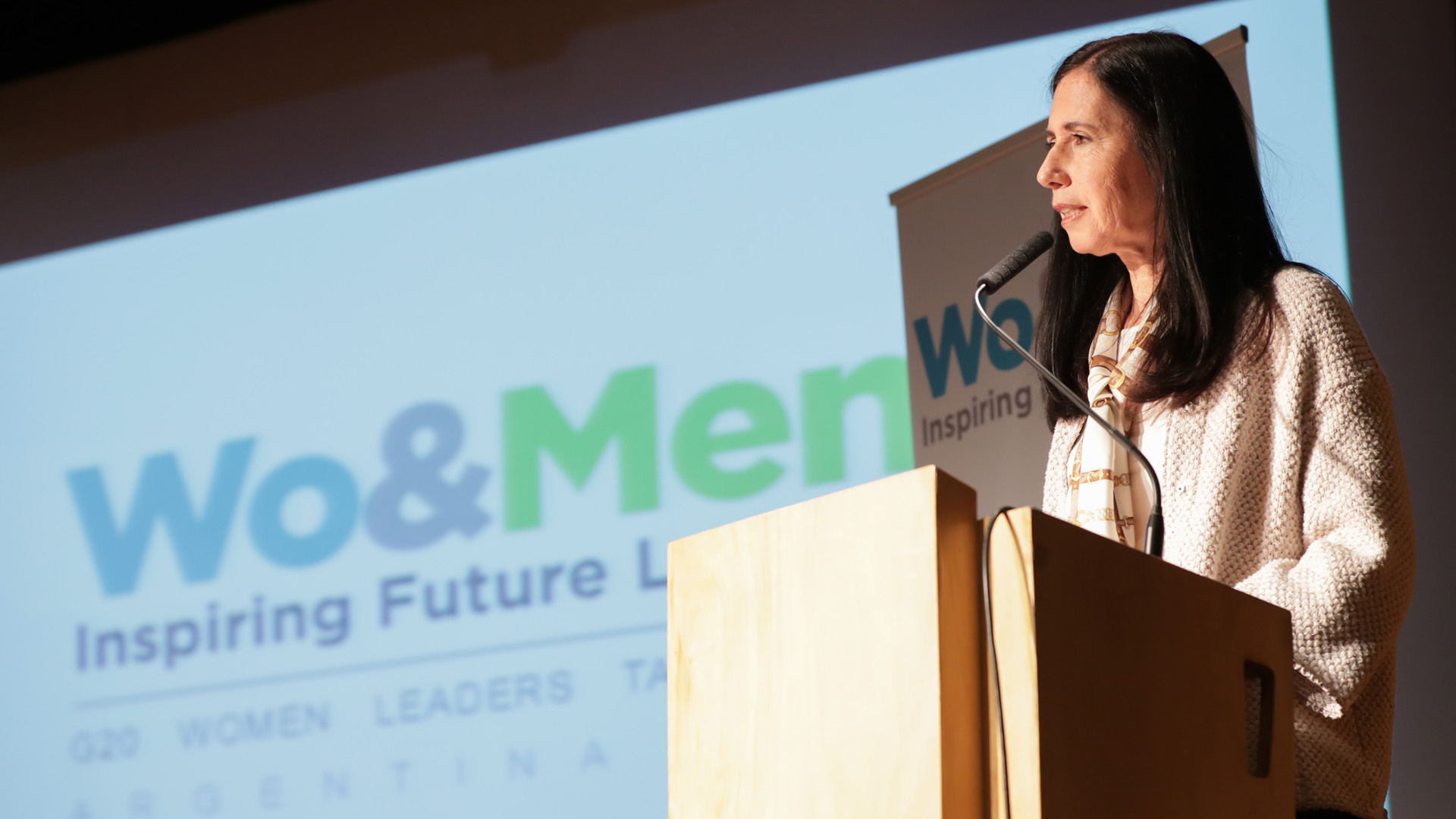 Clarisa Estol, Chair del Task Force aportó ideas y propuestas que llevan a una mayor inclusión de la mujer en el ámbito laboral y de la economía