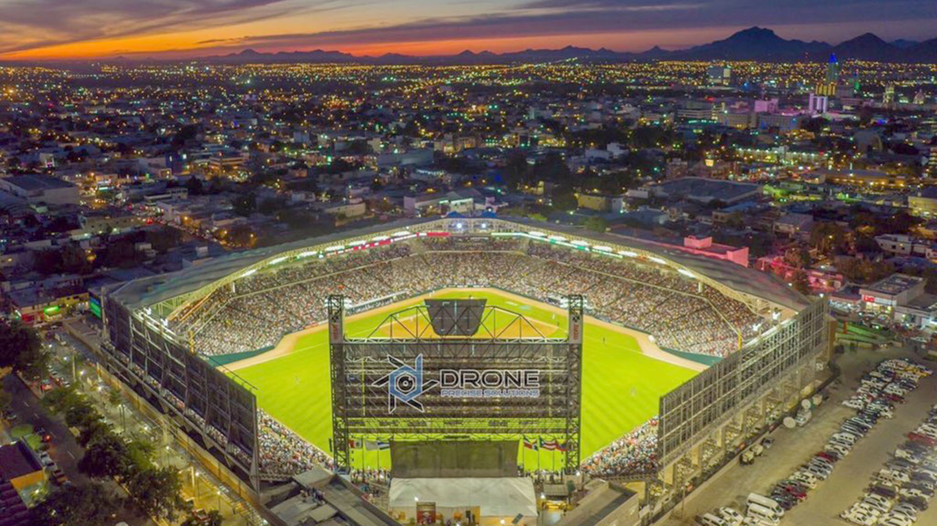 (@clubtomateros)