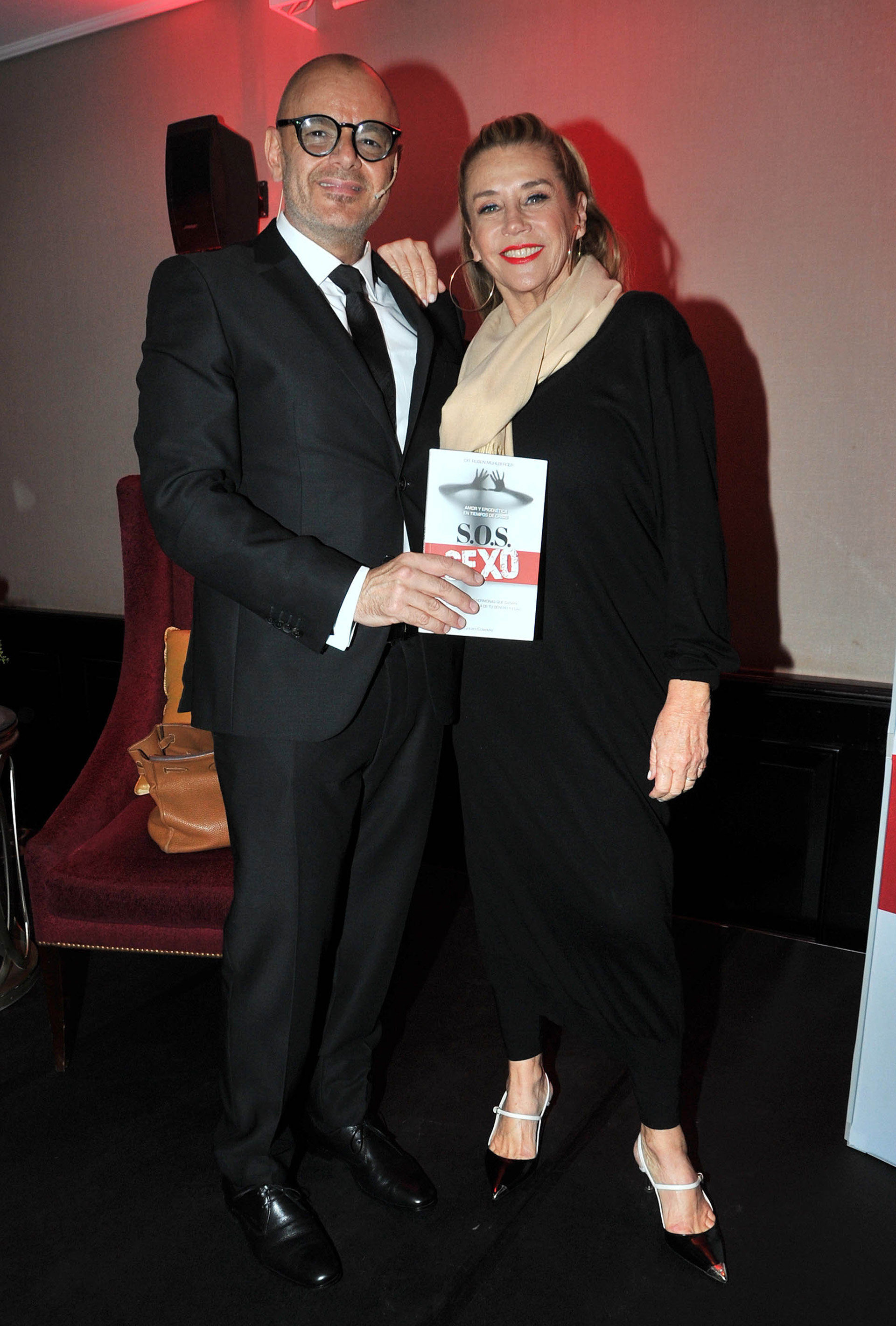 El doctor Mühlberger y Marcela Tinayre