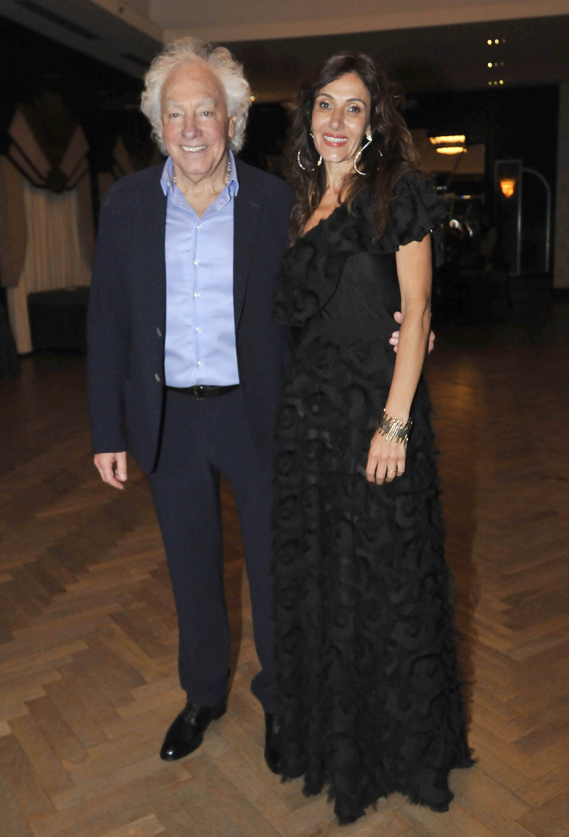 Guillermo Cóppola llega a la fiesta en Tango Porteño acompañado por su esposa, Corina Juárez (Fotos: Teleshow)