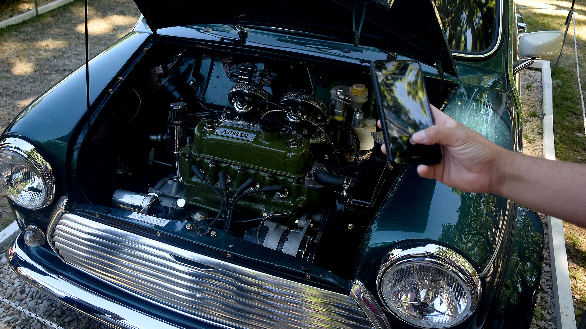 Todas unidades de aspecto vintage que se combinan entre sí, sin importar su procedencia o su función: en la muestra cohabitan desde legendarios autos a vapor hasta los monoplazas de Fórmula 1
