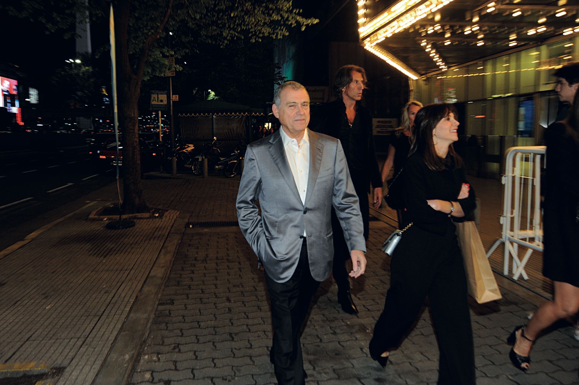 Fiel a su estilo, el agente secreto de la SIDE Jaime Stiuso llegó a la fiesta de incógnito junto a su mujer, Cecilia. (Foto: archivo Gente)