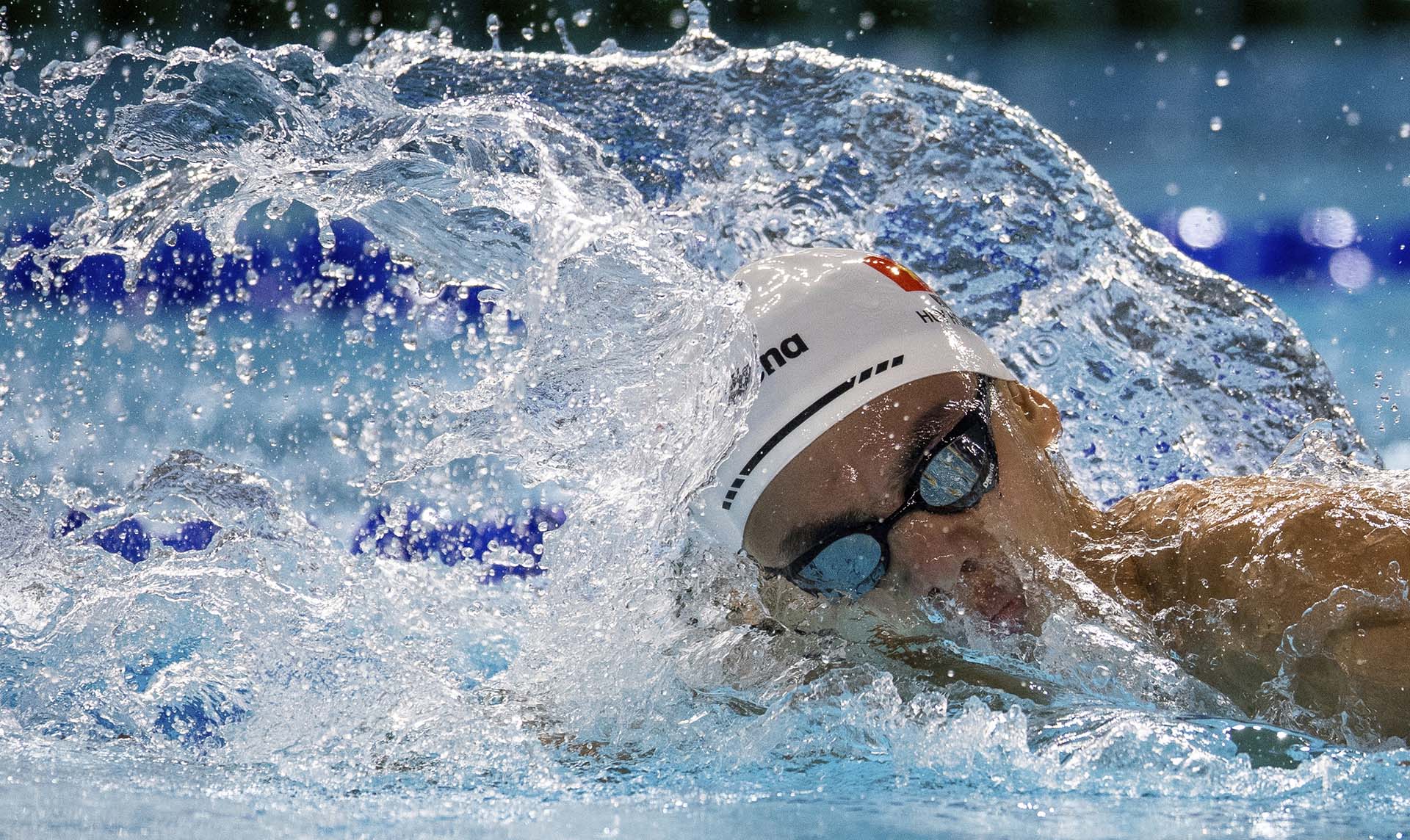 El vietnamita Huy Hoang Nguyen durante los 800 metros libres masculinos de natación (Joel Marklund/OIS/IOC via AP)