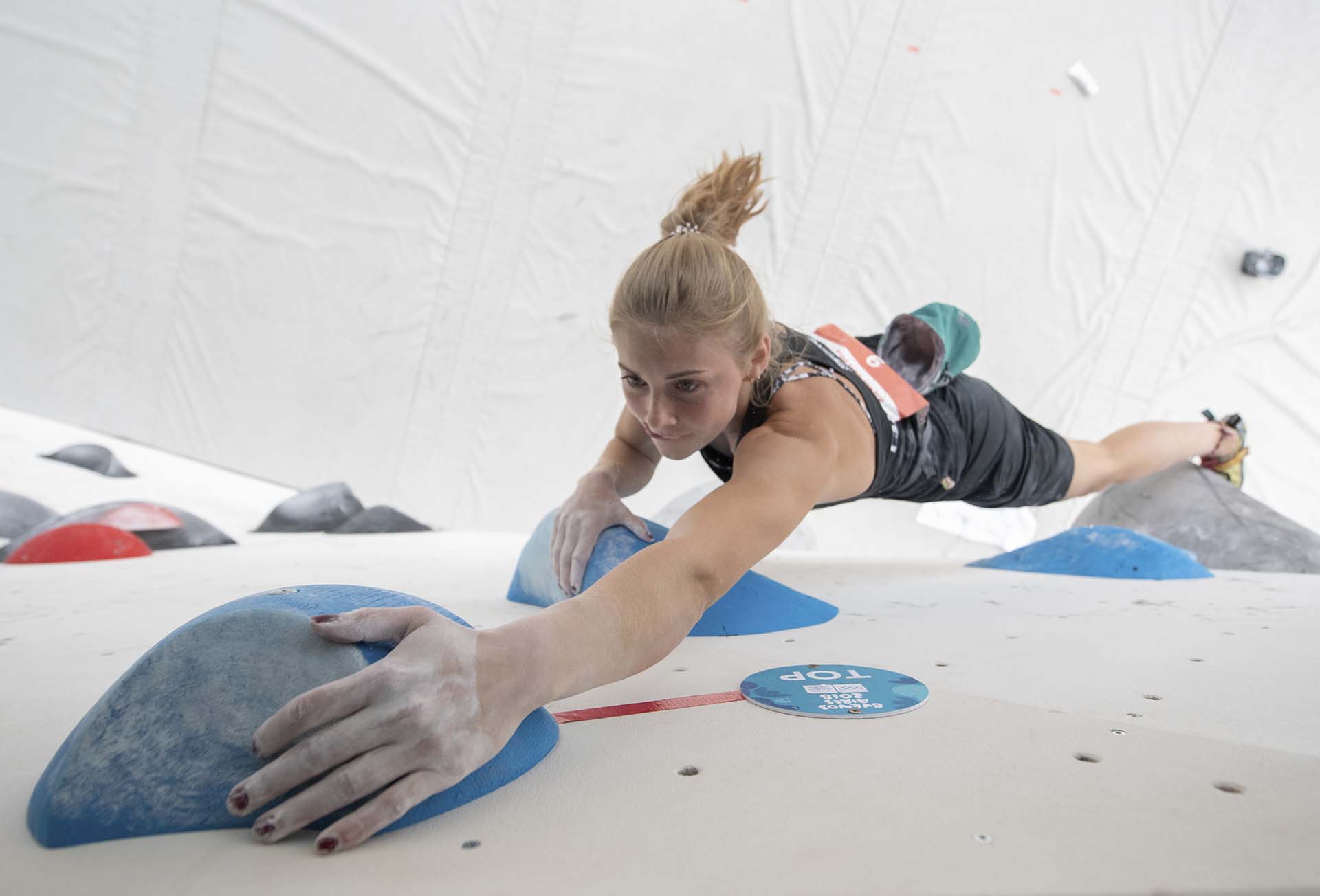 La alemana Hannah Meul escala hacia la final en el Parque de las Mujeres Argentinas (Foto: Lukas Schulze/OIS/IOC via AP)