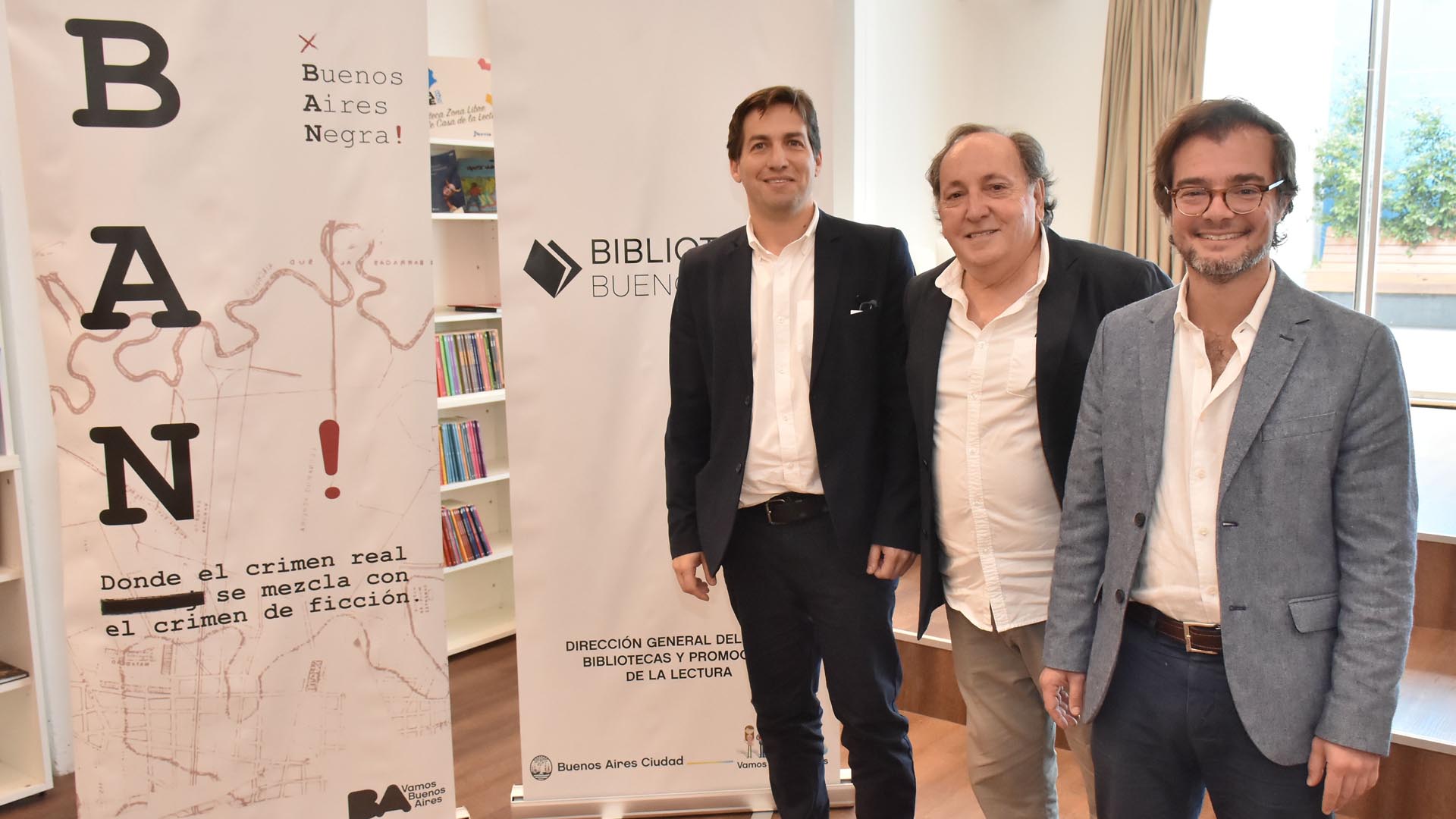 Javier Martínez, director de bibliotecas de la Ciudad, Ernesto Mallo, director del encuentro, y Enrique Avogadro, Ministro de Cultura de la Ciudad, durante el lanzamiento del festival en la Casa de la Lectura