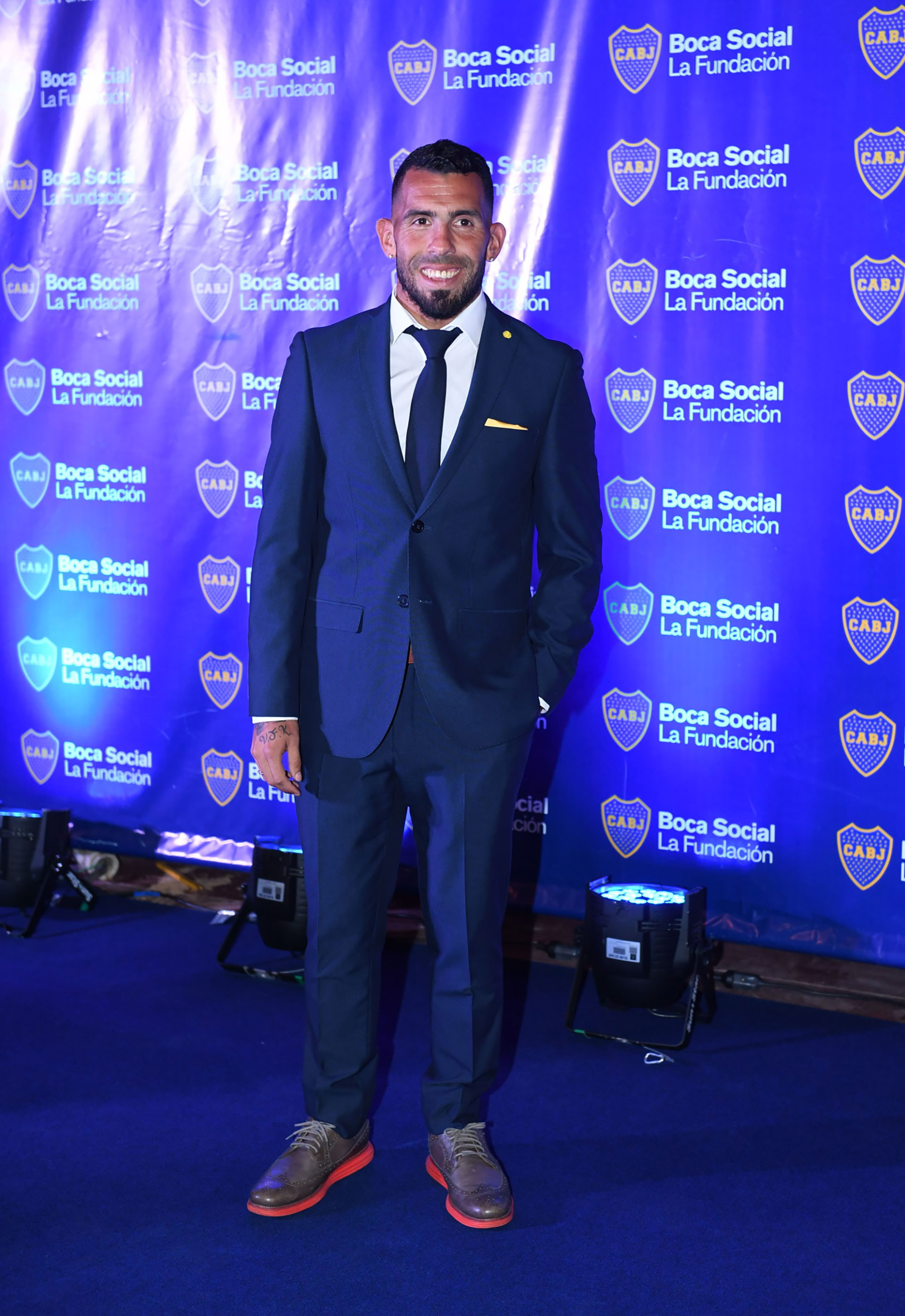 Carlos Tevez (Maximiliano Luna)