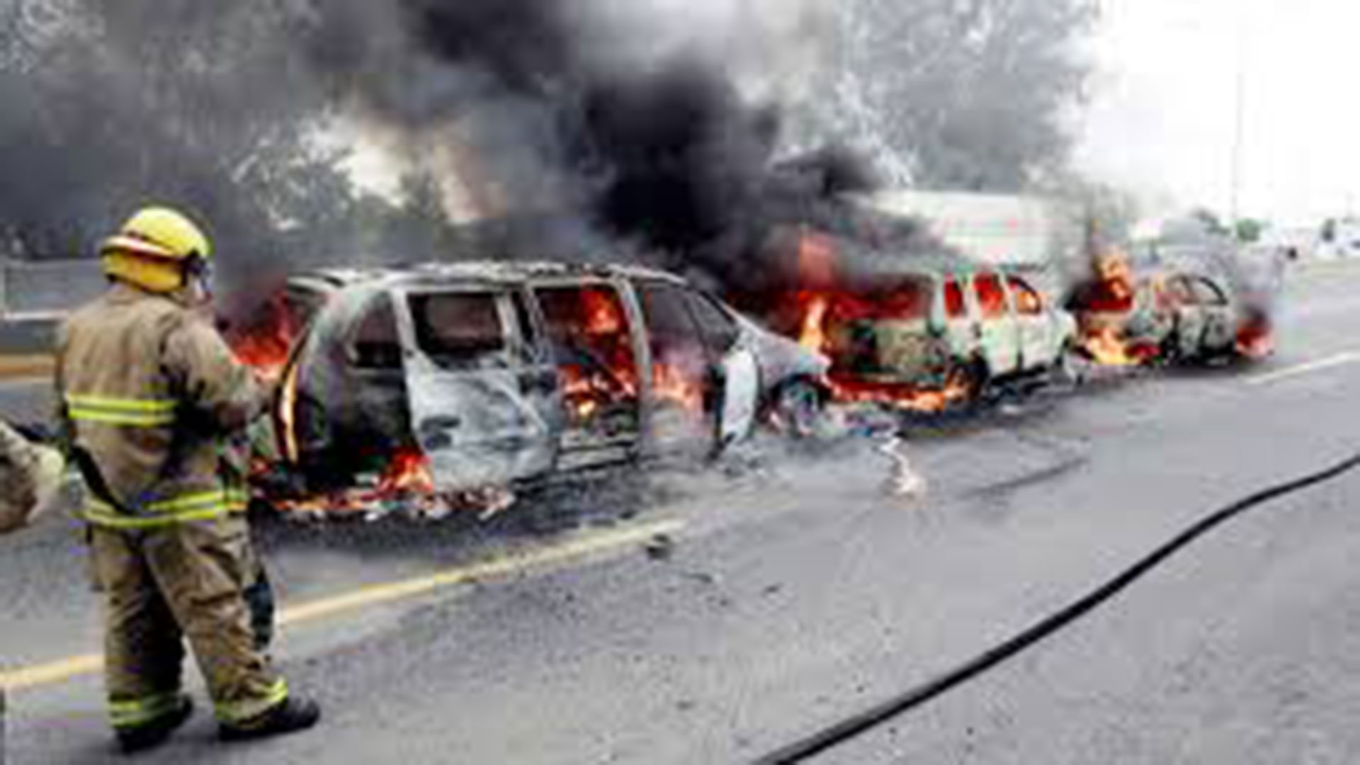 Bloqueos en Jalisco durante la jornada de violencia de agosto de 2012. (Foto: Twitter)
