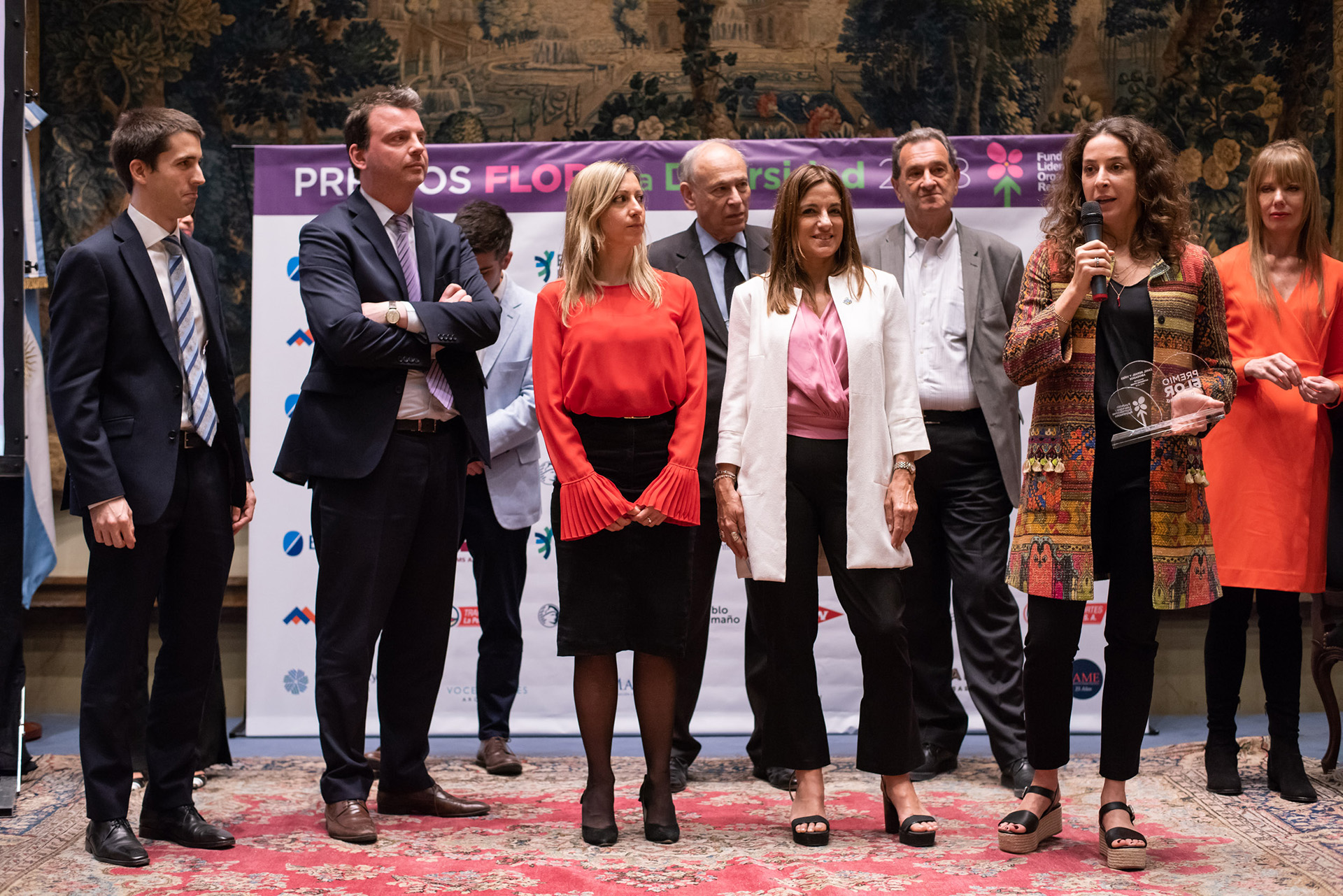 En la categoría PyME, el ganador del Premio FLOR fue el estudio de abogados Zang, Bergel y Viñes
. Carolina Zang (foto), socia de la compañía, destacó que igualar oportunidades es lo correcto pero que además es estratégico. Un equipo diverso es más enriquecedor y genera más ideas
