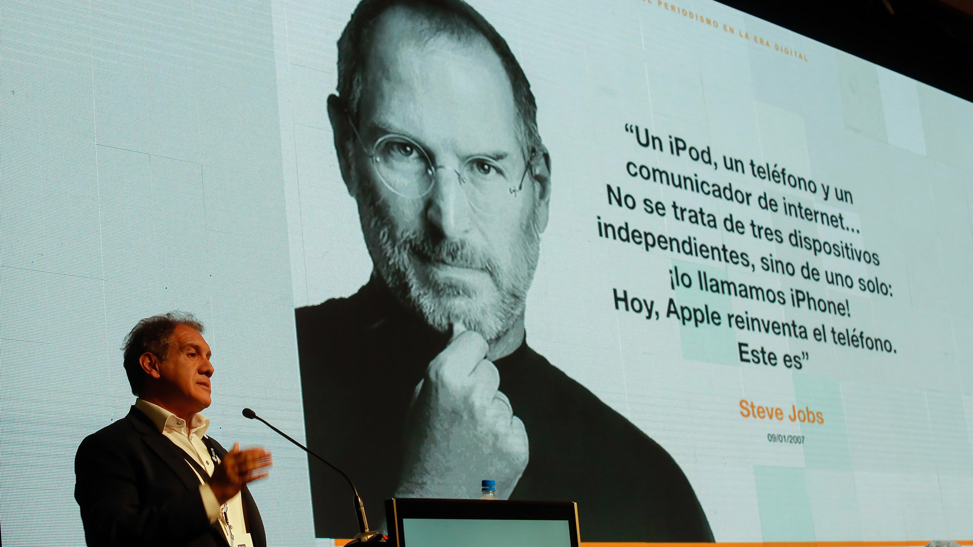 Para Hadad, la invención en 2007 del teléfono inteligente transformó el modo de producir contenidos informativos