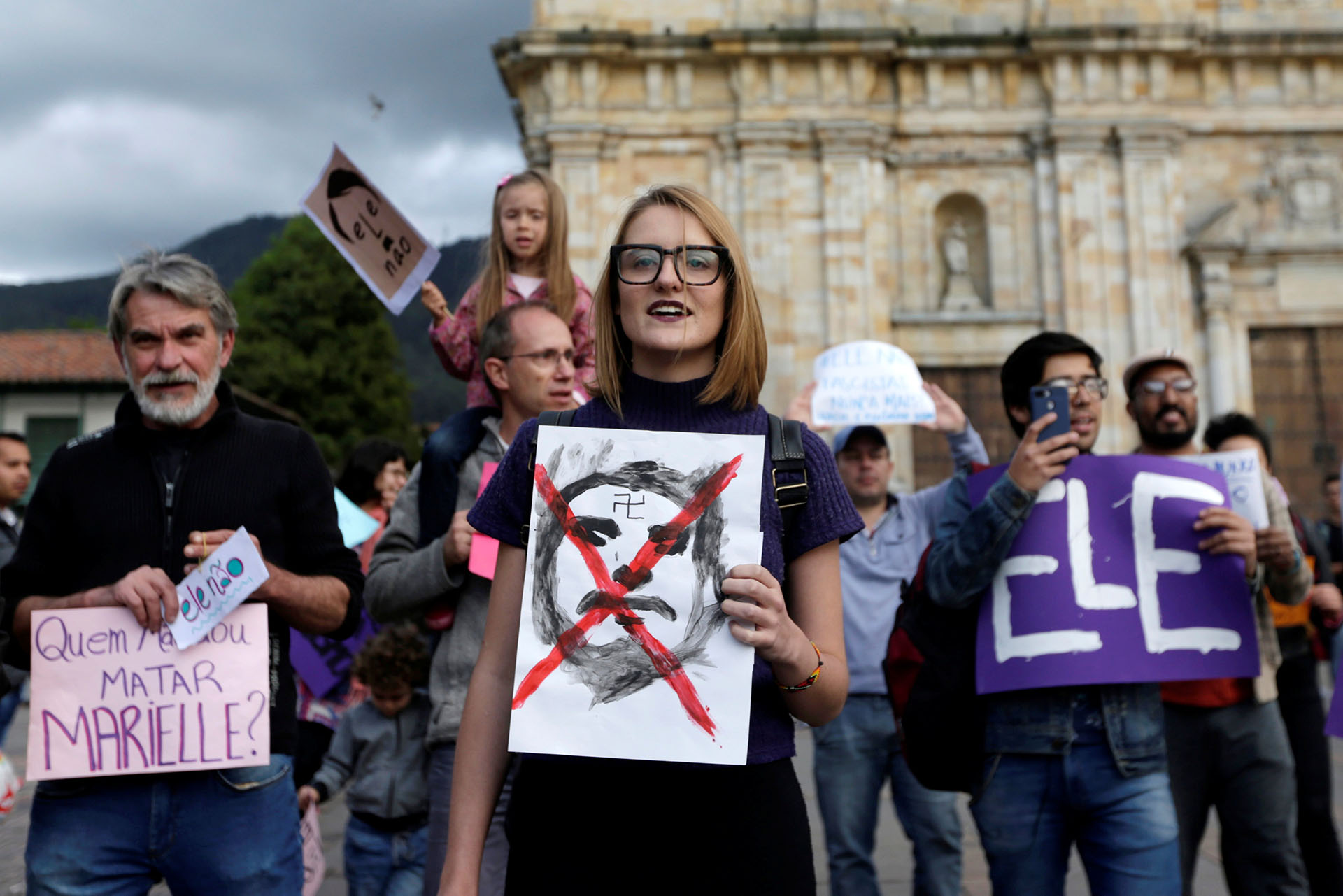 En Bogotá, mujeres colombianas también acompañaron el rechazo a Bolsonaro