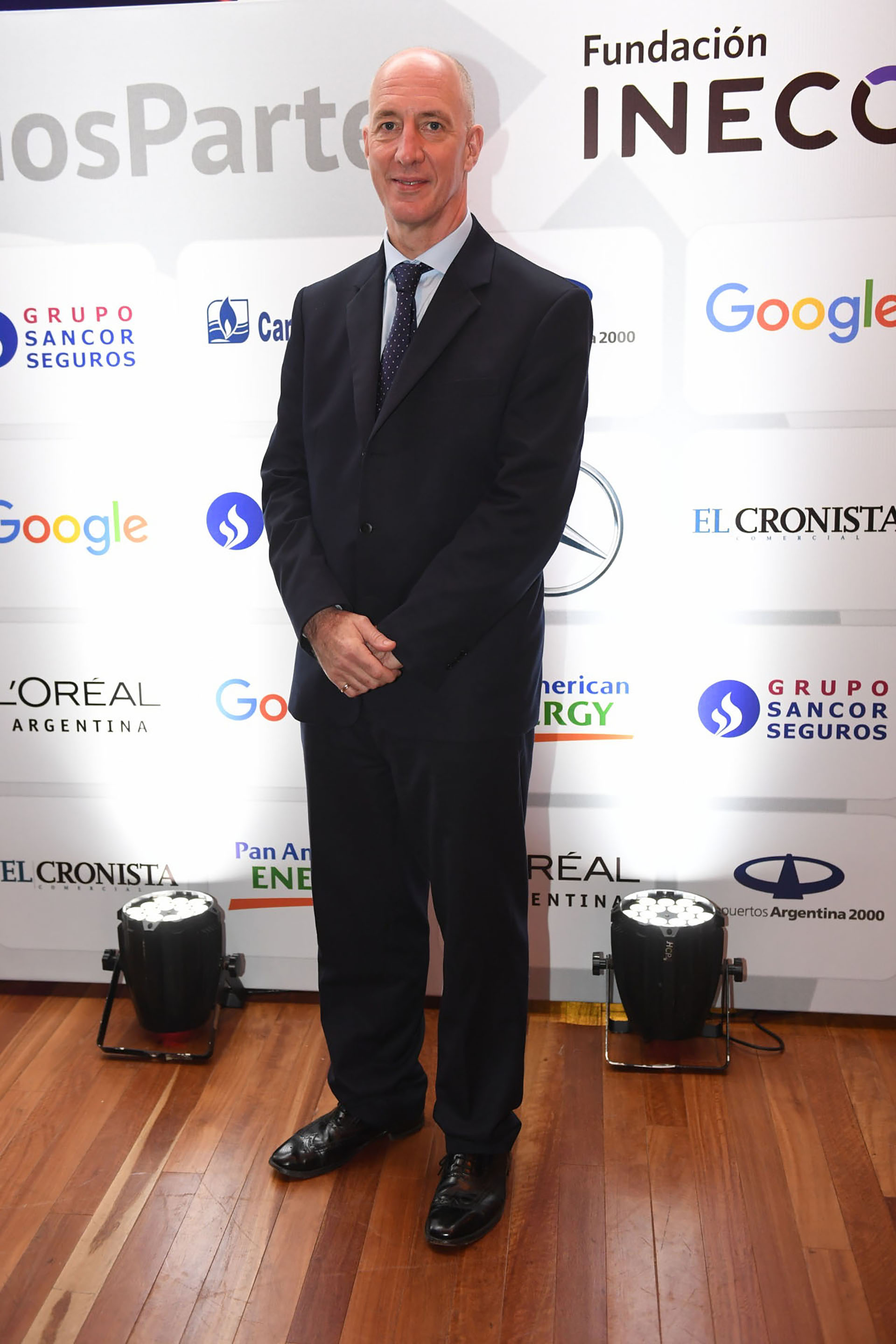 El embajador británico, Mark Kent