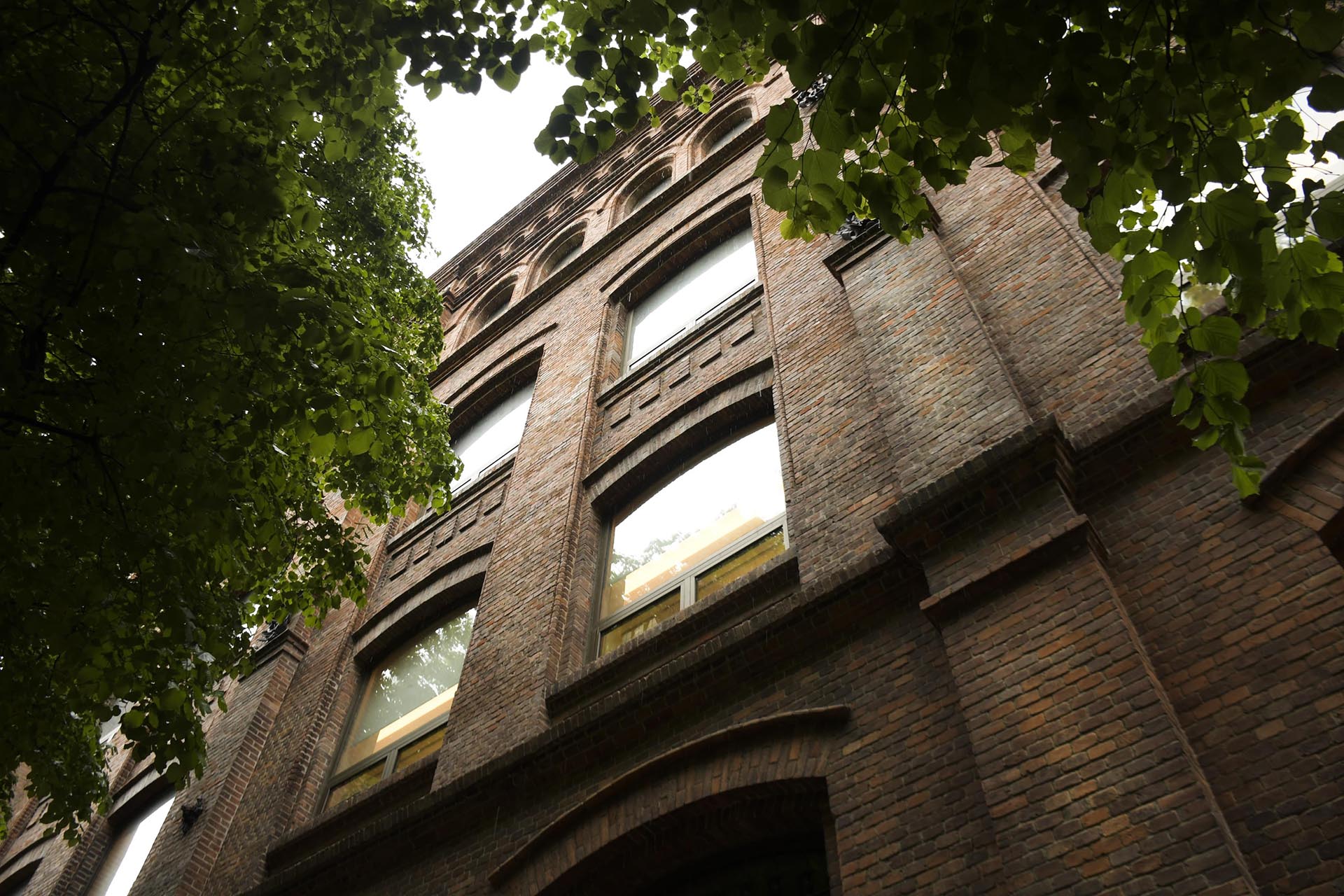 En esta nueva edición se suman las propuestas de diversos jóvenes arquitectos con sus obras recientemente finalizadas, de excelente arquitectura de viviendas individuales y colectivas (China Soler)