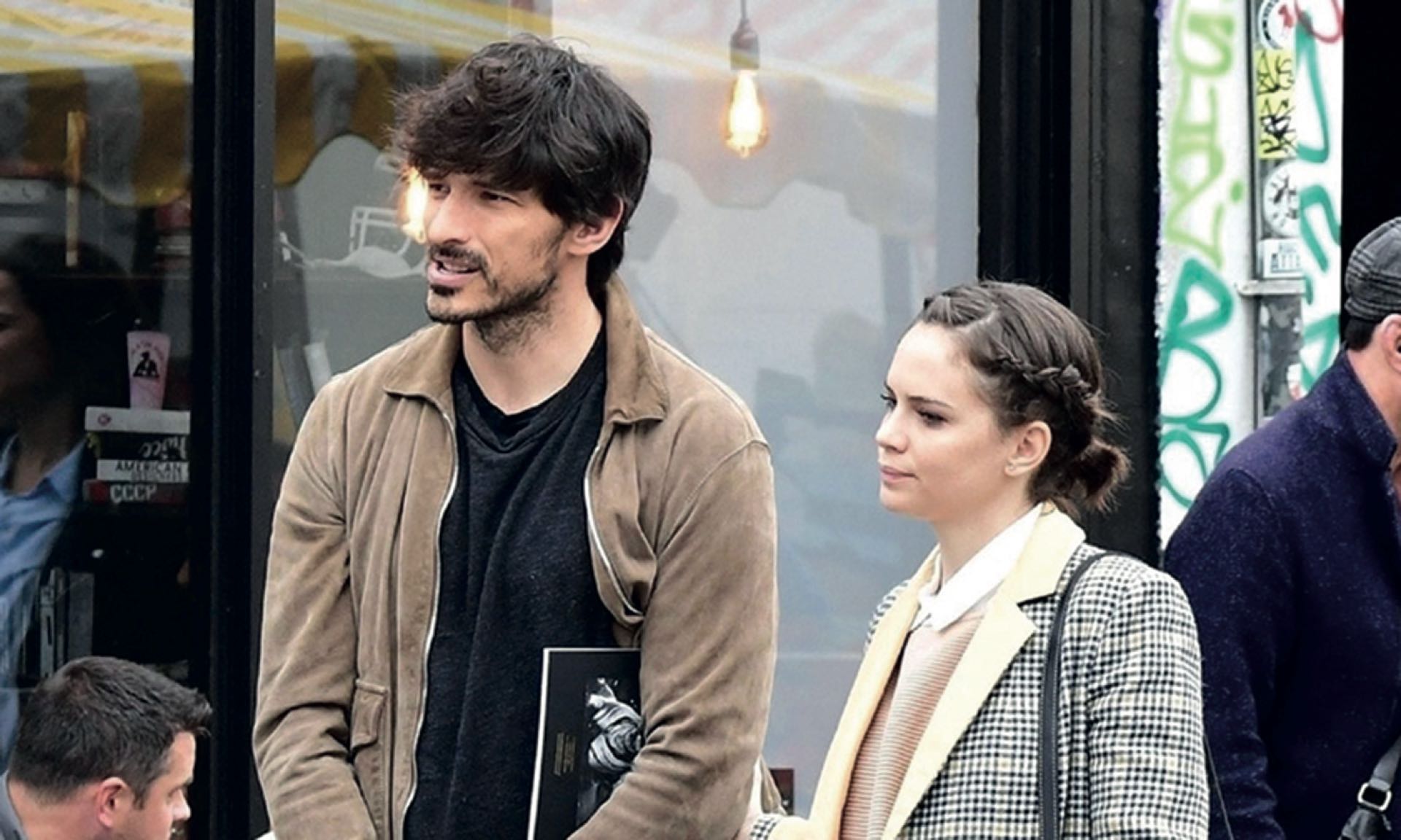 Con Andrés Valencoso, su actual pareja y a quien conoció en Madrid.